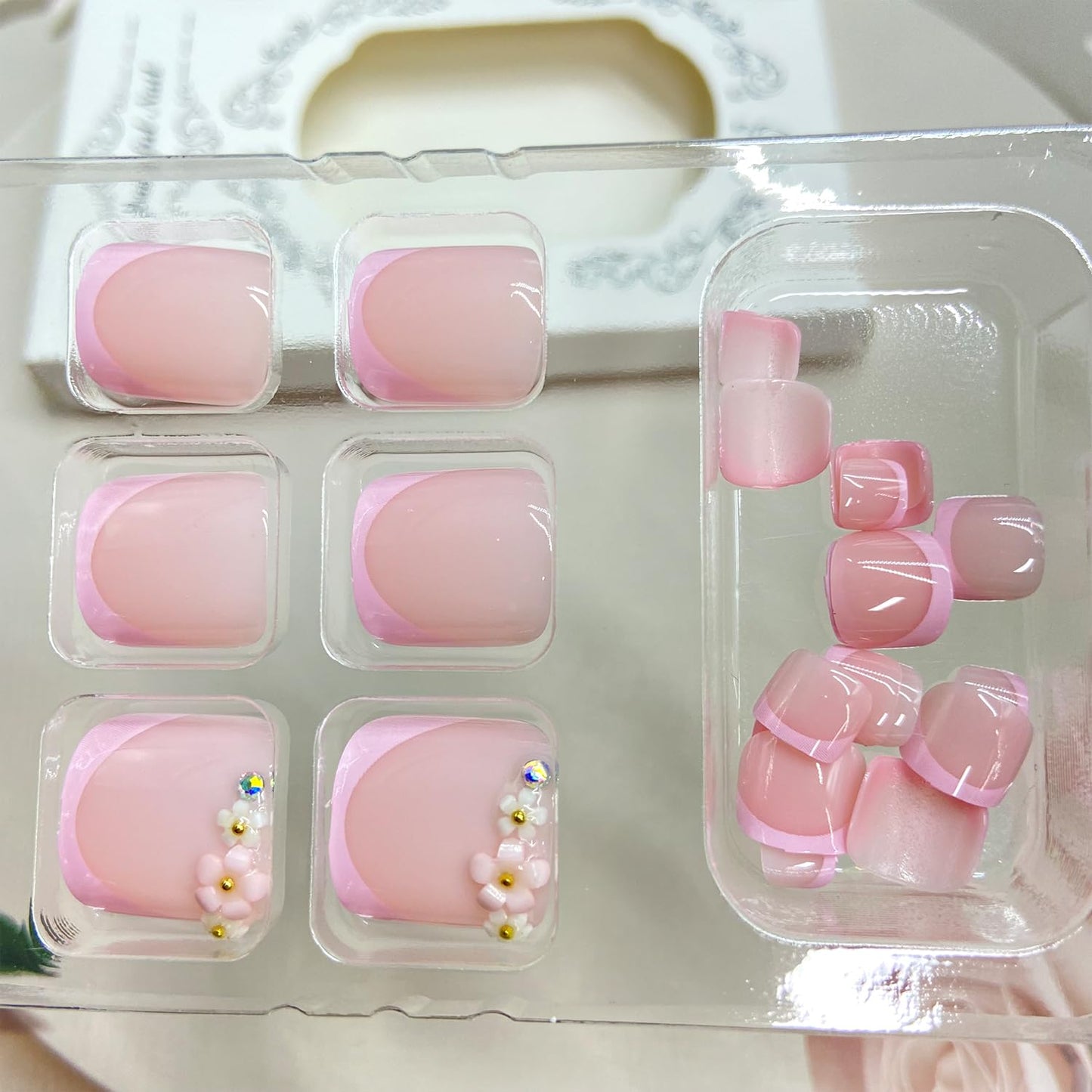 Pink French Tip Press on Toenails Summer False Toenails Cute 3D Flower Toe Nails Reusable Full Cover Toe Nails for Women