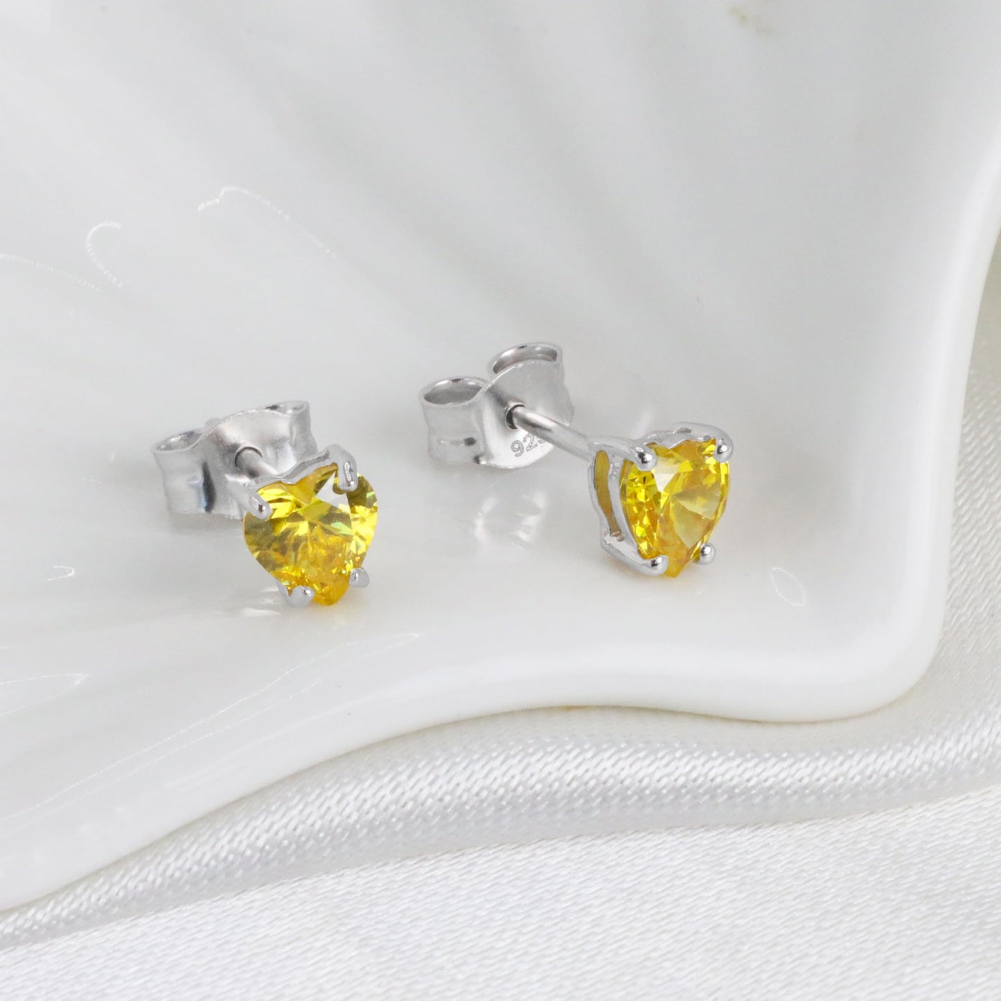 Belinda Jewelz - Heart Stud Earrings, 5mm Cubic Zirconia Heart Earrings with Prong Setting, 925 Sterling Silver Earrings Studs, Yellow Stud Earrings for Women