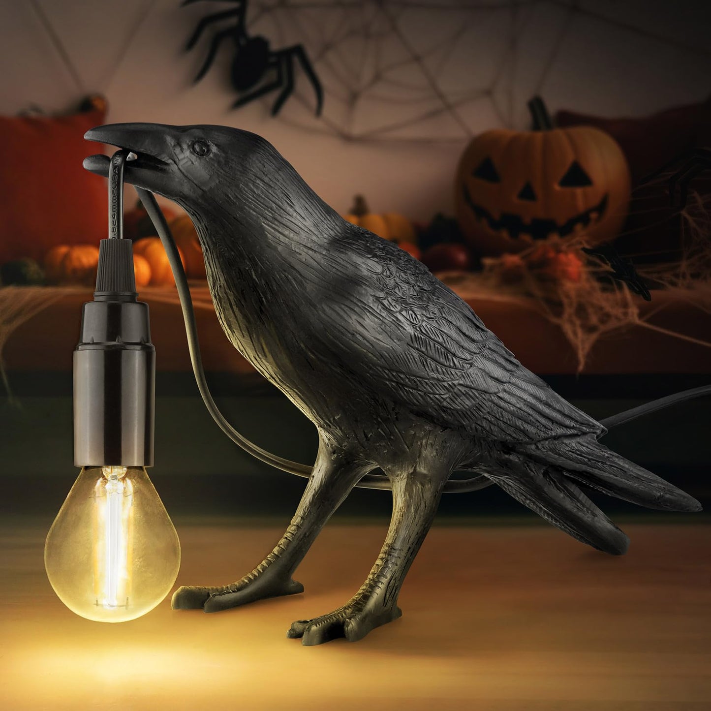 Halloween Crow Lamp, Raven Table Lamp with Bulb, Bird Desk Lamps, Gothic Home Decor Crow Light, Christmas Raven Lamp for Bedside Bedroom Living Room Decor