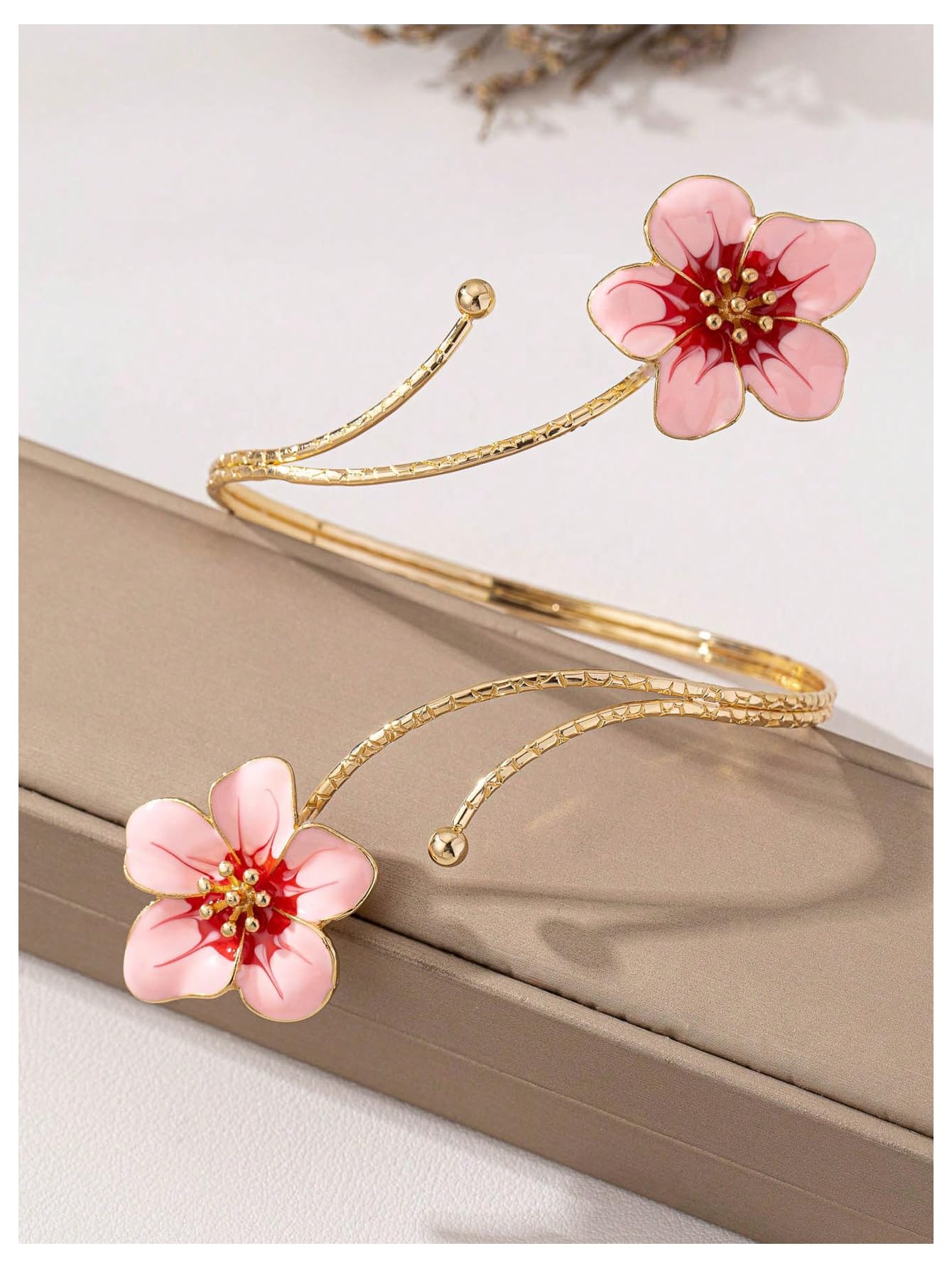 MakeMeChic Beach Gold Arm Cuff Jewelry for Women Bangle Band Armlet Flower Upper Arm Cuff Bracelet Summer Beach Essentials Multicolor One-Size