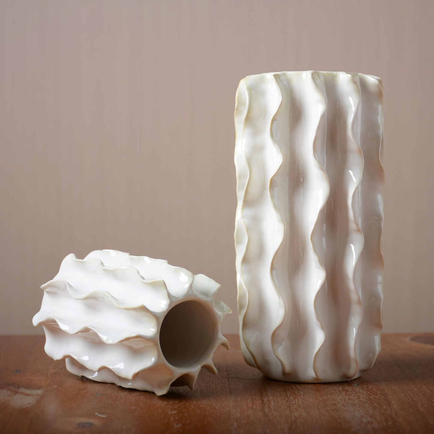 SEINHIJO Ceramic Flower Vase Modern Decor Sculpture Home Gift Statue for Tabletop Bookshelf Art 8.0 Inch