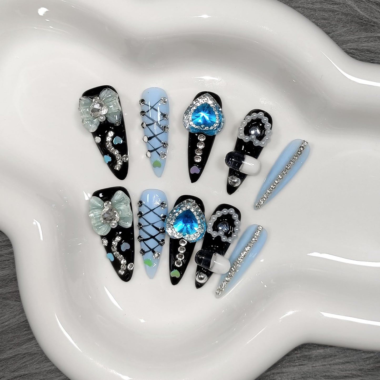 TENPAL 10Pcs Y2K Gothic Press On Nails With Tools,Blue 3D Capsule Pearl Bow & Chain Charms Designs Fake Nails,Long Stiletto Handmade False Nails,Reusable Acrylic Glue on Nails for Party Halloween(XS)