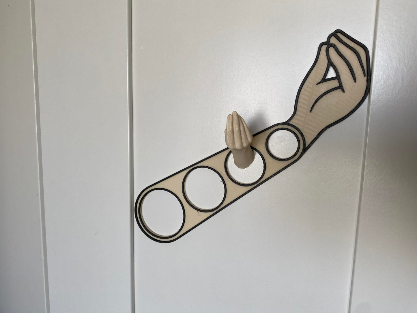 Italian Hand Gesture Spaghetti Portion/Measure Tool - Accurate Pasta Serving Size Guide, Unique Kitchen Gadget, Pasta Portion Tool