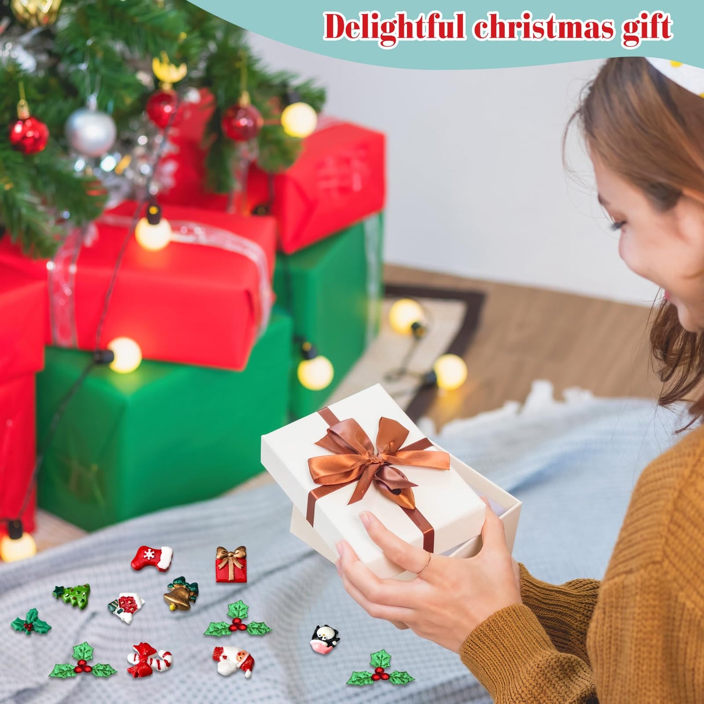 Huwena 200 Pcs Christmas Resin Flatback Charms Mini Triple Leaf Holly Berries Embellishments Small Snowflake Decorations Tiny Resin Miniatures for Xmas Tree DIY Craft Scrapbook Supplies