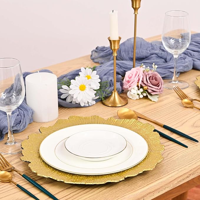 Pesonlook 50Pcs Gold Charger Plates Round 13inch, Reef Plate Chargers for Dinner, Bulk Plastic Floral Table Charger Plates for Dinner Wedding Party Event Table Setting Decoration(Gold)