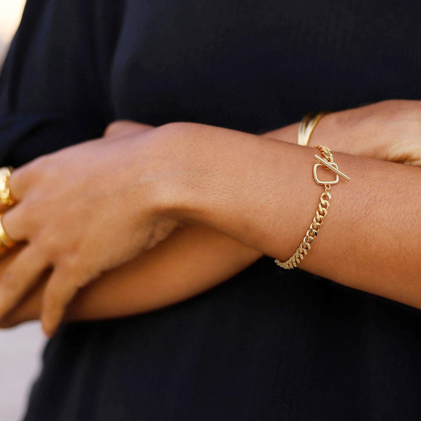 SOFYBJA 18K Gold Cuban Link Chain Bracelets for Women Statement Dainty Chunky Curb Bracelet Personalized for Women