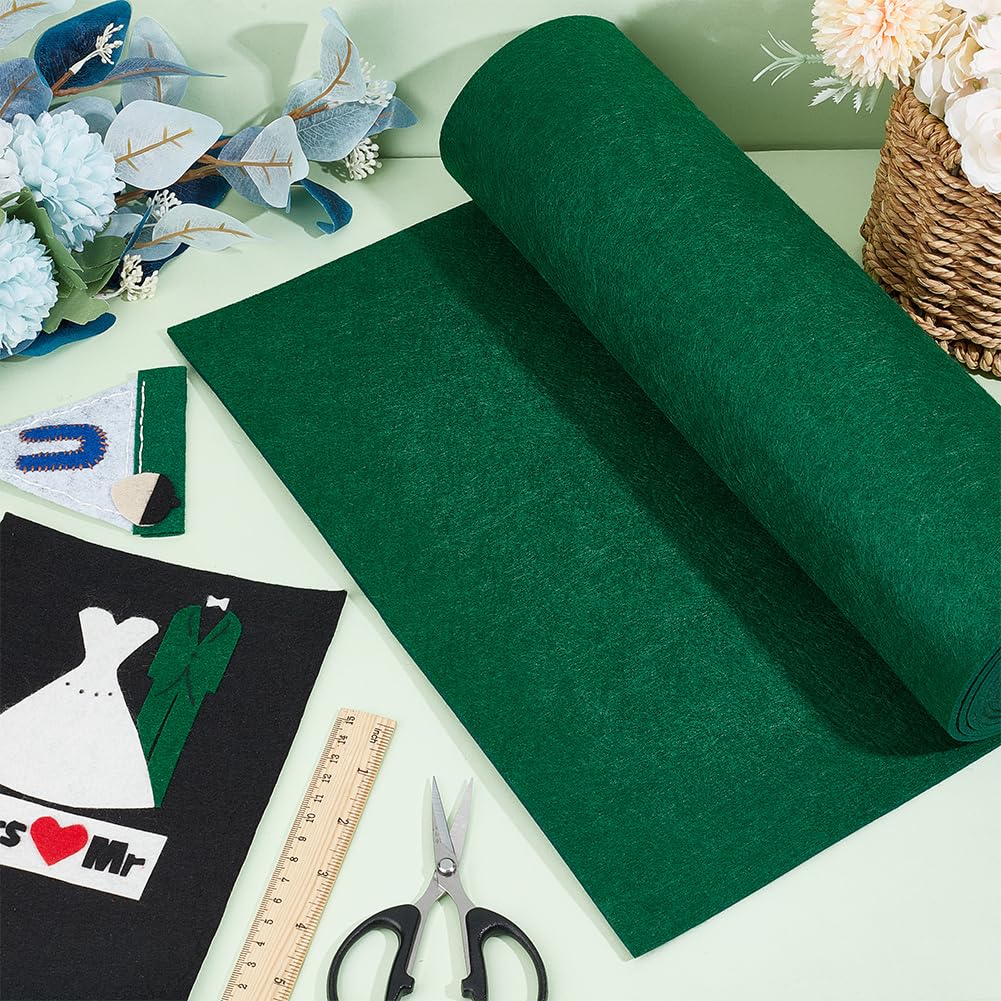 BENECREAT 78.7x15.7inch Felt Roll, Green Craft Felt Fabric, 3mm Thick Nonwoven Felt Roll for DIY Arts & Crafts, Patchwork Sewing Deocoration