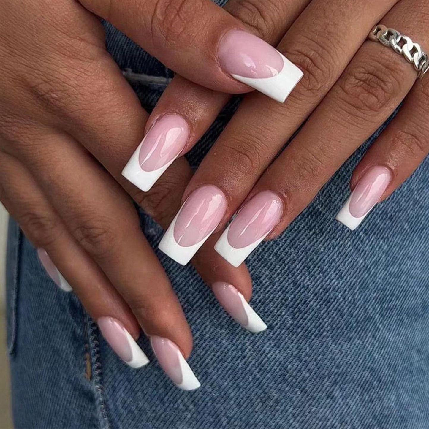 120Pcs French Tip Press on Nails Medium Coffin Fake Nails White Tips False Nails Suqare Acrylic Nails Press ons Full Cover Artificial Glue on Nail Stick on Nail for Women Manicure