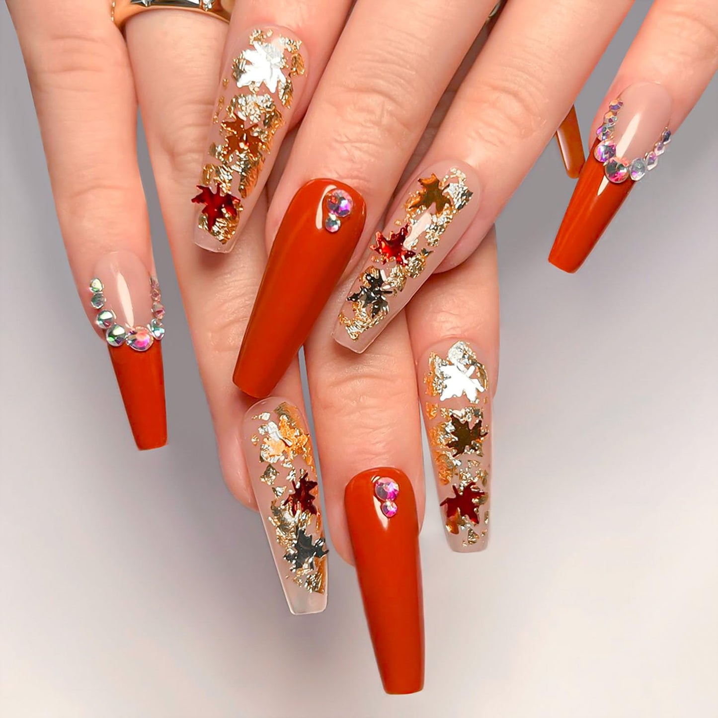 RTKHFZE Fall Press on Nails Long,Coffin Fake Nails with Glitter Fall Maple Leaves and Rhinestones Designs Acrylic Nails Red French Full Cover False Nails Stick on Nail for Women Manicure 24Pcs