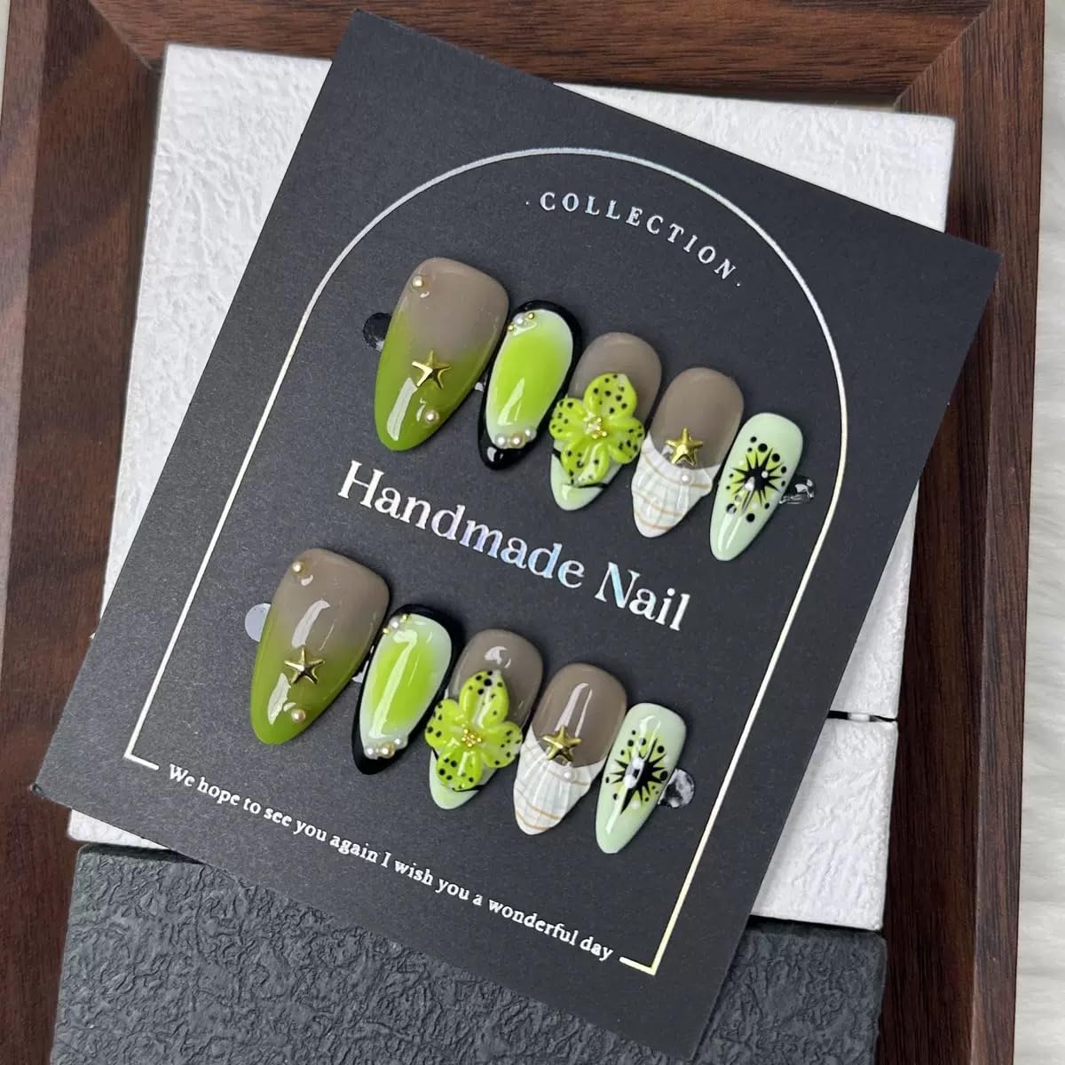 100% 5D Handmade Press on Nails Medium Almond Nails Press ons- Ocean Seashell False Nails Ombre Green Press on Nails Summer Fake Nails for Women Girls Daily Wear DIY Manicure Size L