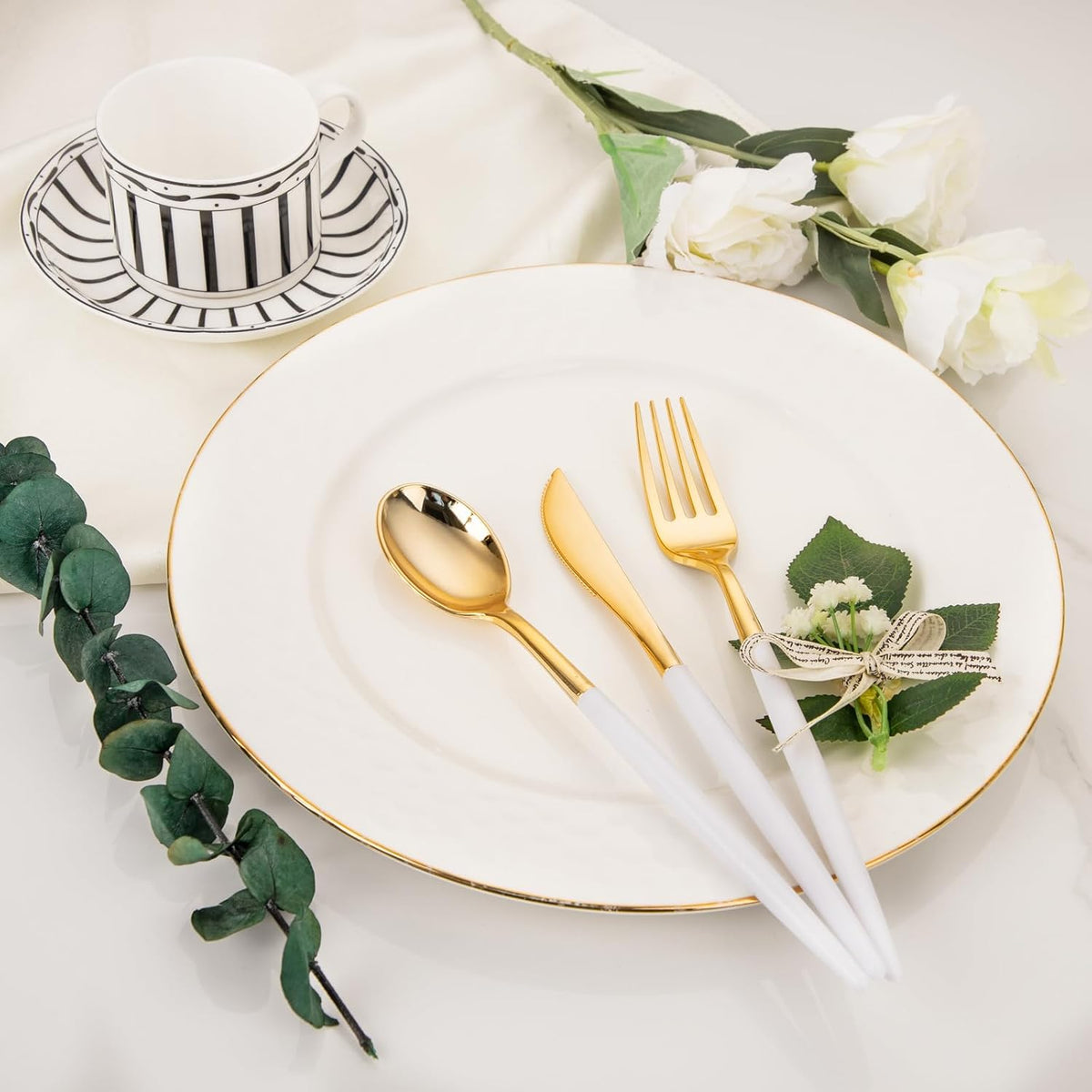 I00000 60 Pcs Gold Plastic Silverware - Heavy Duty Plastic Cutlery -Party Disposable Silverware Set，Disposable Cutlery Set Includes 20 Forks, 20 Knives, 20 Spoons Perfect for Wedding