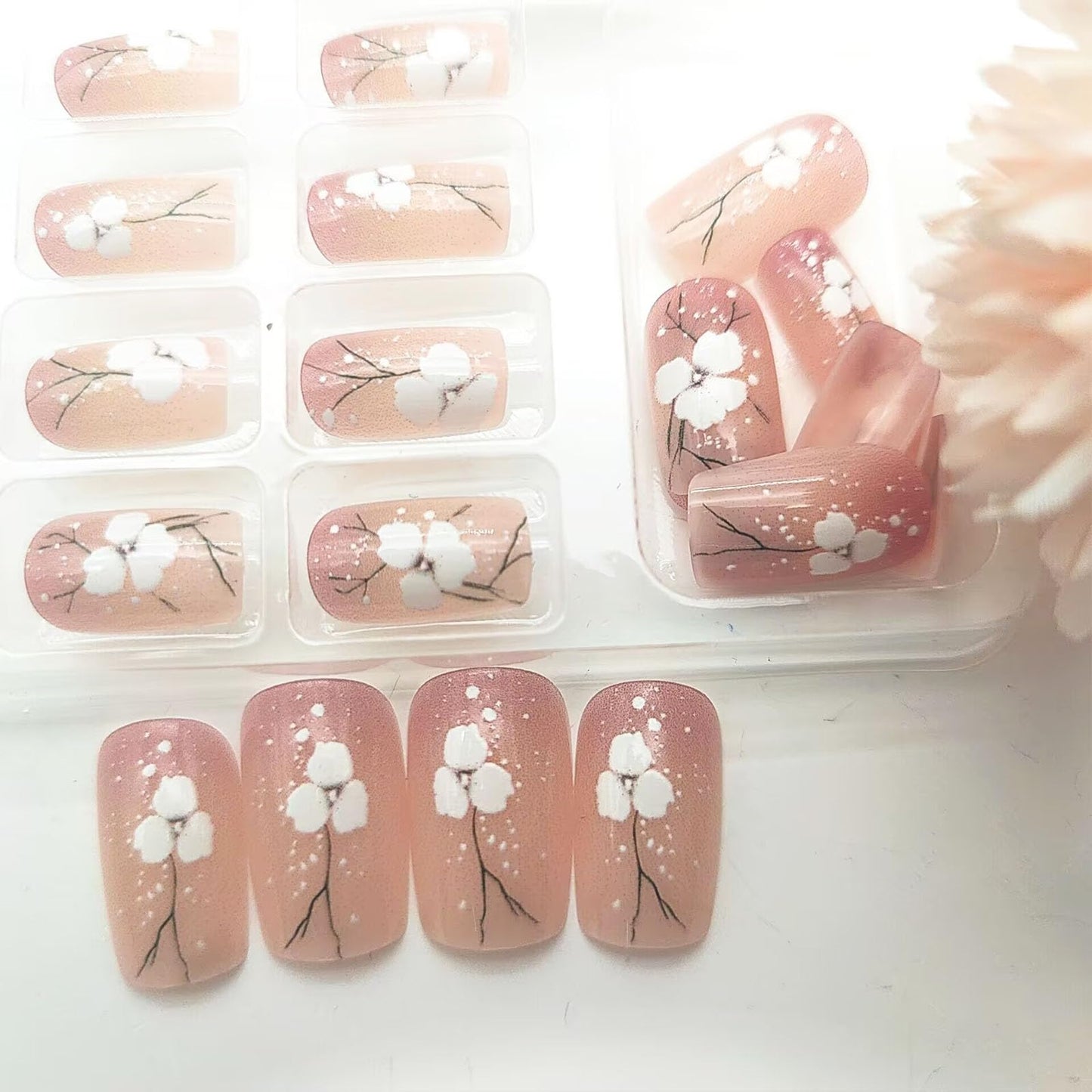 Square Press on Nails Medium Fake Nails with White Flower Dot Designs Glossy Nails Press ons Nude Full Cover Glue on Nails Summer Acrylic Artificial Stick on Nails for Women 24Pcs