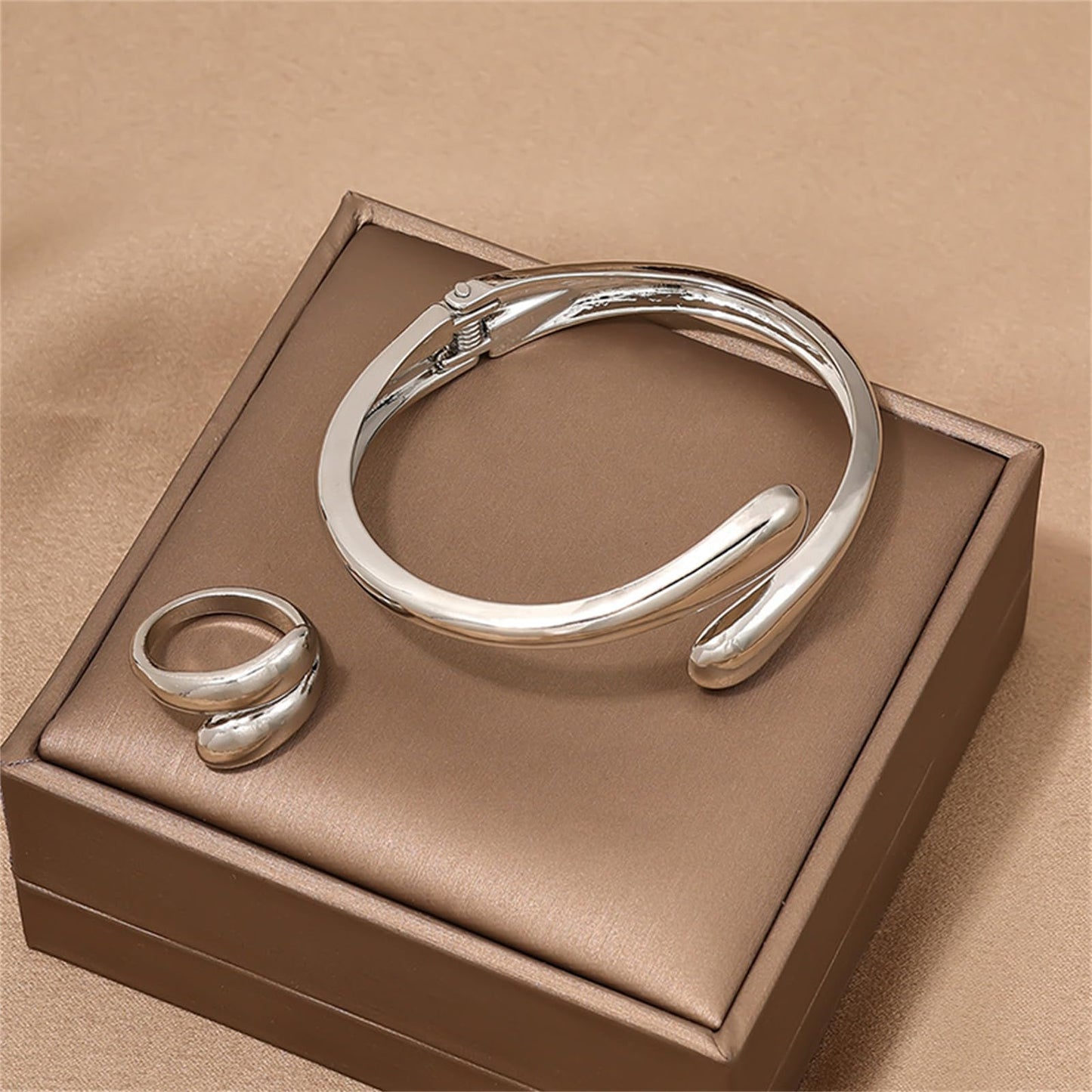 Hcrohihit Chunky Thick Cuff Bangle Bracelet for Women,Minimalist Adjustable Open Cuff Bracelet and Ring Collar Set,Polished Statement Cuff Bangle,Fashion Jewelry (B Silver)