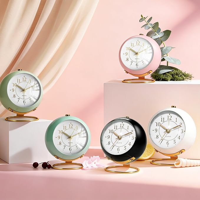 Analog Alarm Clock, Retro Small Desk Clock with Night Light, Backlight Cute Simple Metal Design, Silent Non-Ticking, Battery Powered, for Bedroom,Travel,Kitchen,Bedside Desktop Decor