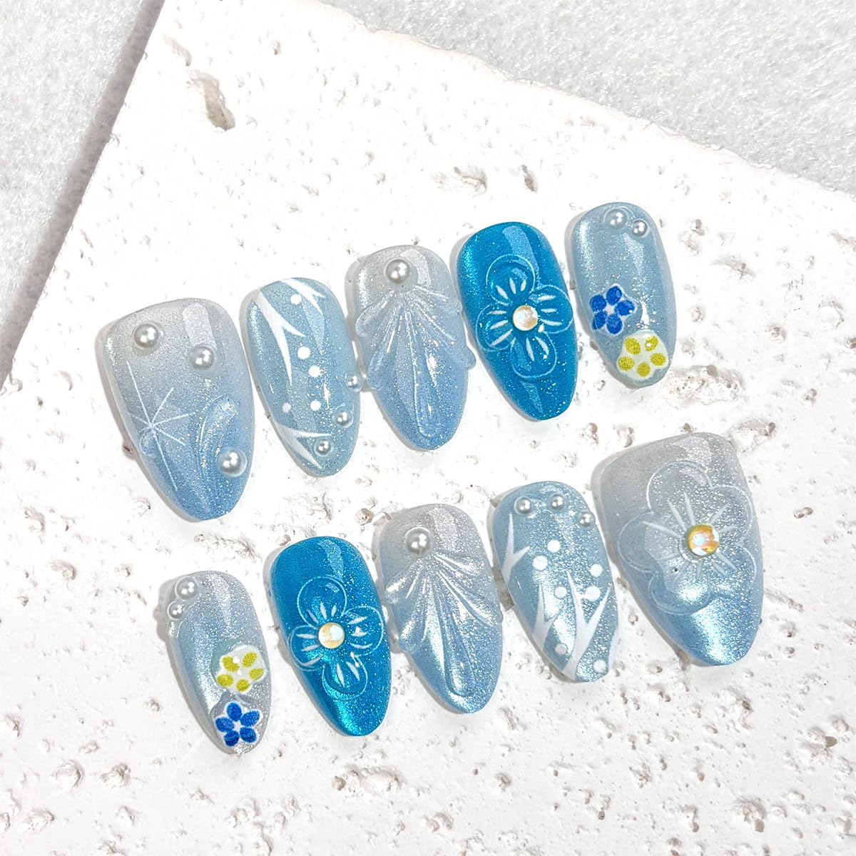 30Pcs Handmade Press on Nails Short Almond Shape Glue on Nails 3D Flower Pearl Fake Nails Blue White Gradient Glitter Acrylic False Nails for Women Summer Vacation Wedding Manicure Decorations