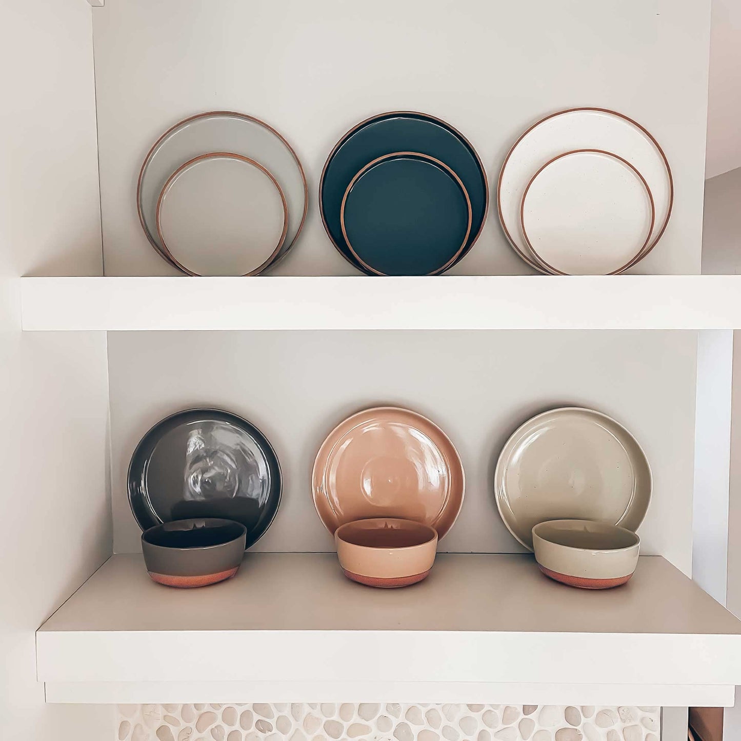 MORA Ceramic Flat Pasta Bowl Set of 4-35oz, Microwave Safe Plate with High Edge - Modern Porcelain Dinnerware for Kitchen and Eating, Large Wide Bowls/Plates for Serving Dinner, Salad, etc- Neutrals