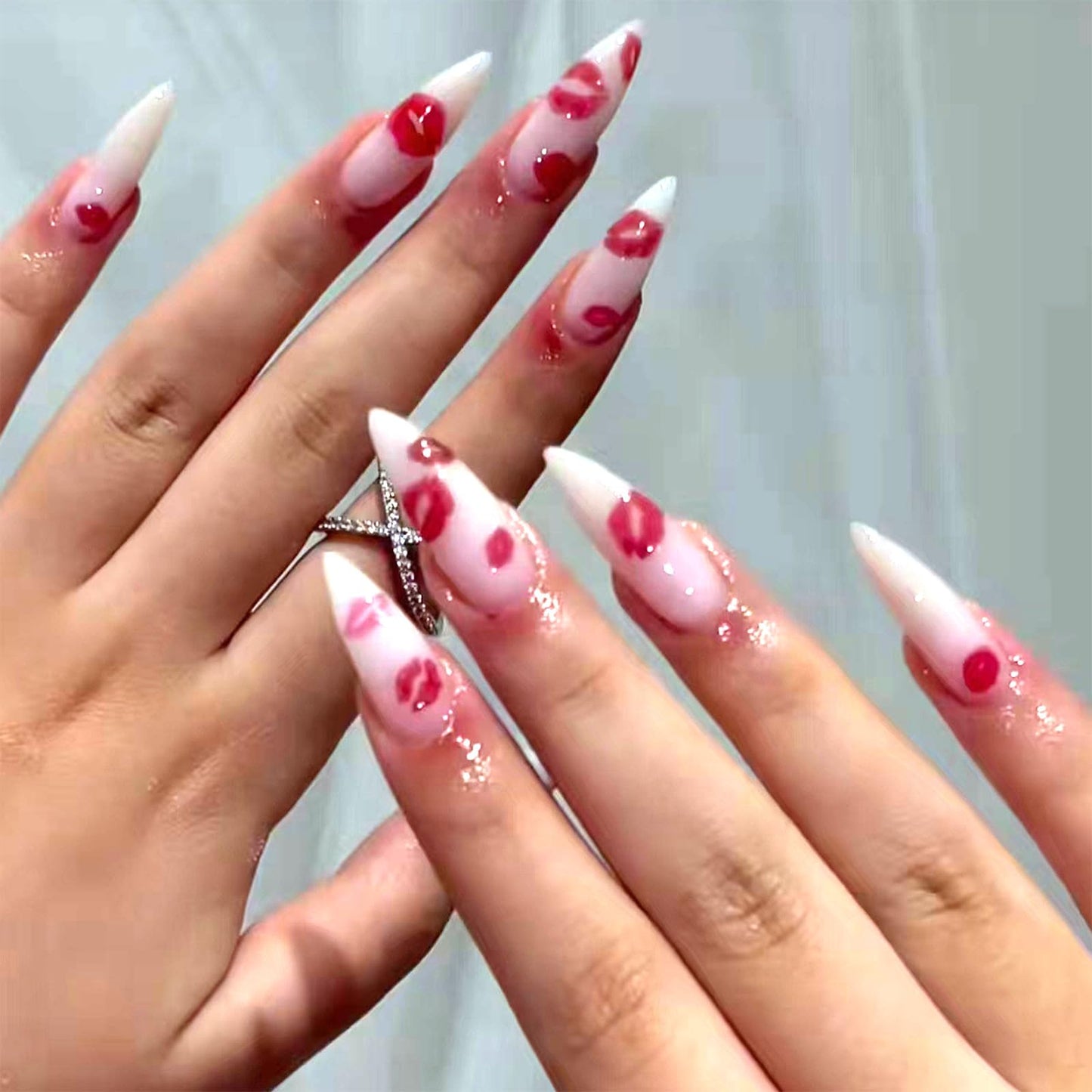 SINHOT Press on Nails - Medium Almond Fake Nails, Glossy Finish, Red Lips & Pink Gradient, DIY Artificial False Nail Art - 24 Pcs Nail Kit with Glue