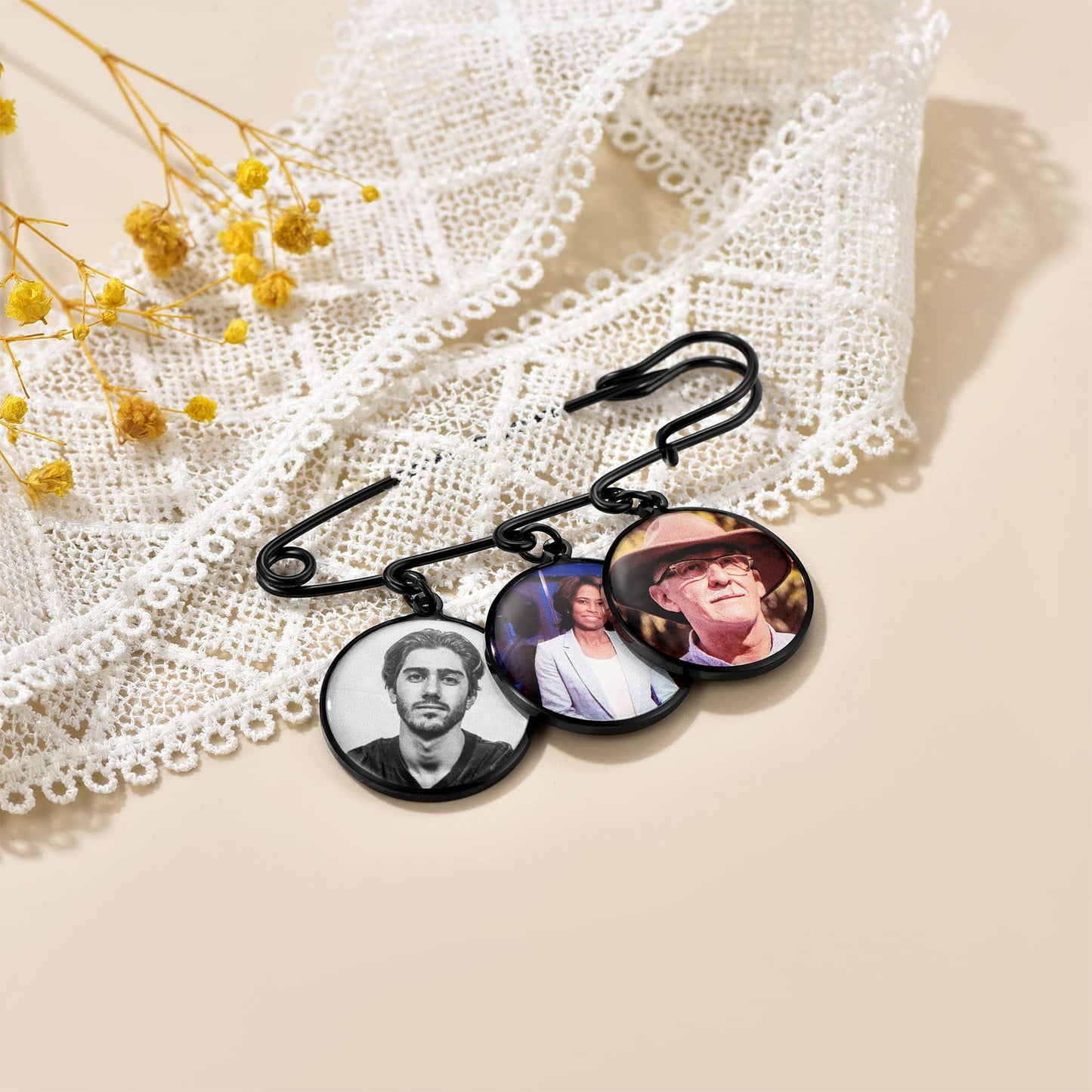 Custom4U Custom Bouquet Charms for Wedding Memory Round Brooch Pins Photo Charm for Women Men