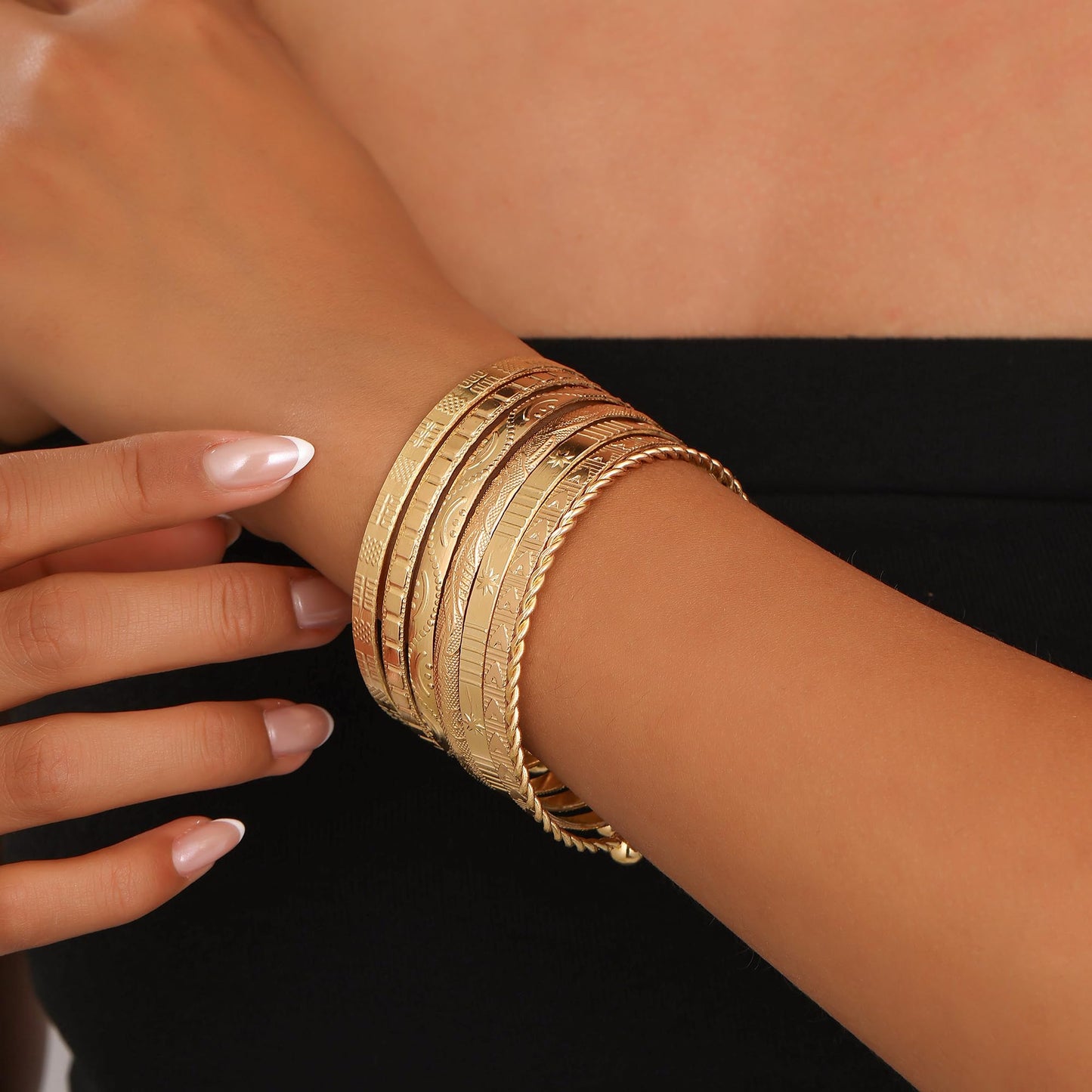 AYWFCBF Gold Bangles for Women, 14k Gold Plated Adjustable Open Cuff Stackable Bracelets Set Boho Jewelry for Women