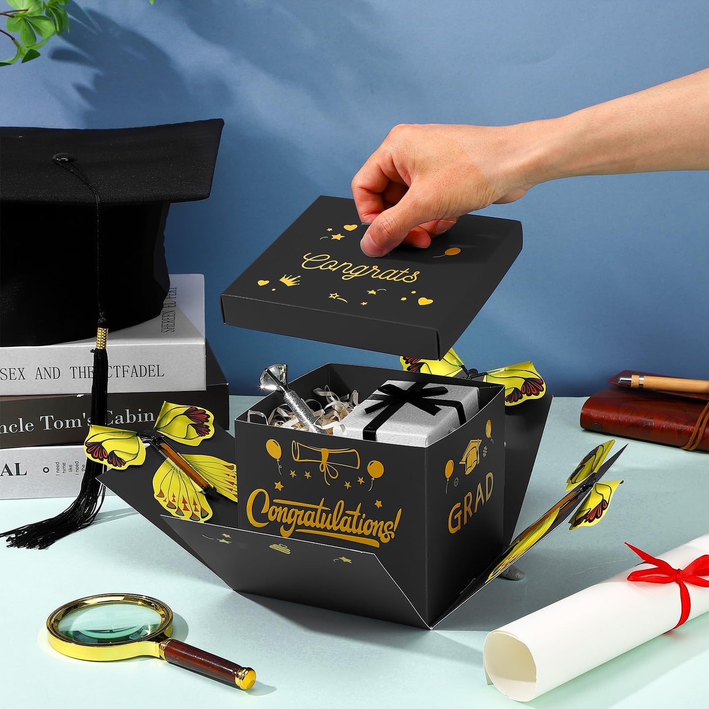 Flying Butterfly Explosion Gift Box, Birthdays Surprise Black Exploding Gift Box with 4 Pcs Flying Butterfly, DIY Exploding Fantasy Decor for Birthdays, Wildflower, Wedding, Valentine's Day(B)