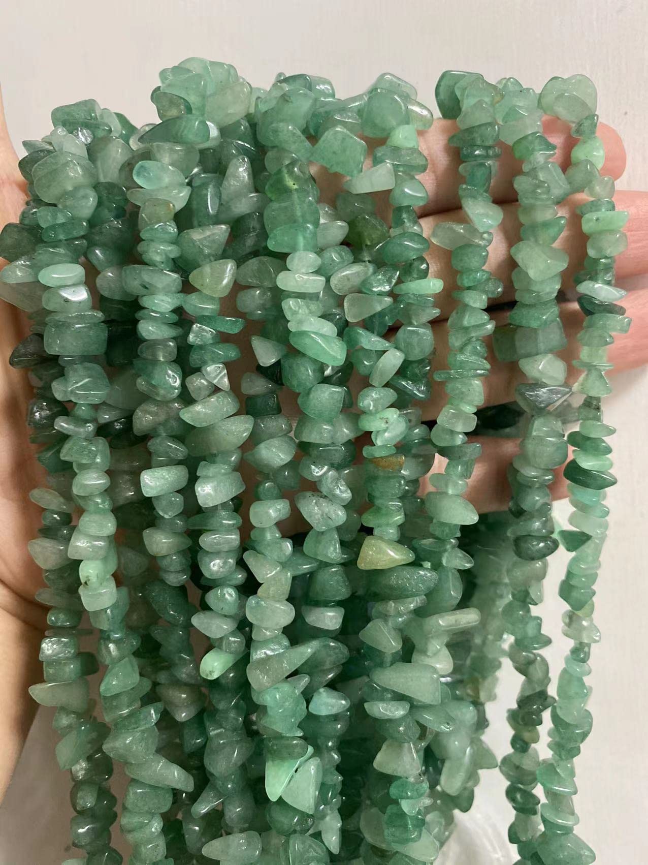 jodaying 7-8mm Natural Green Aventurine Gemstone Chips Healing Gravel Bracelets Necklace Kit Irregular Tumble Stone Beads DIY Crafts Design Jewelry Making 32"