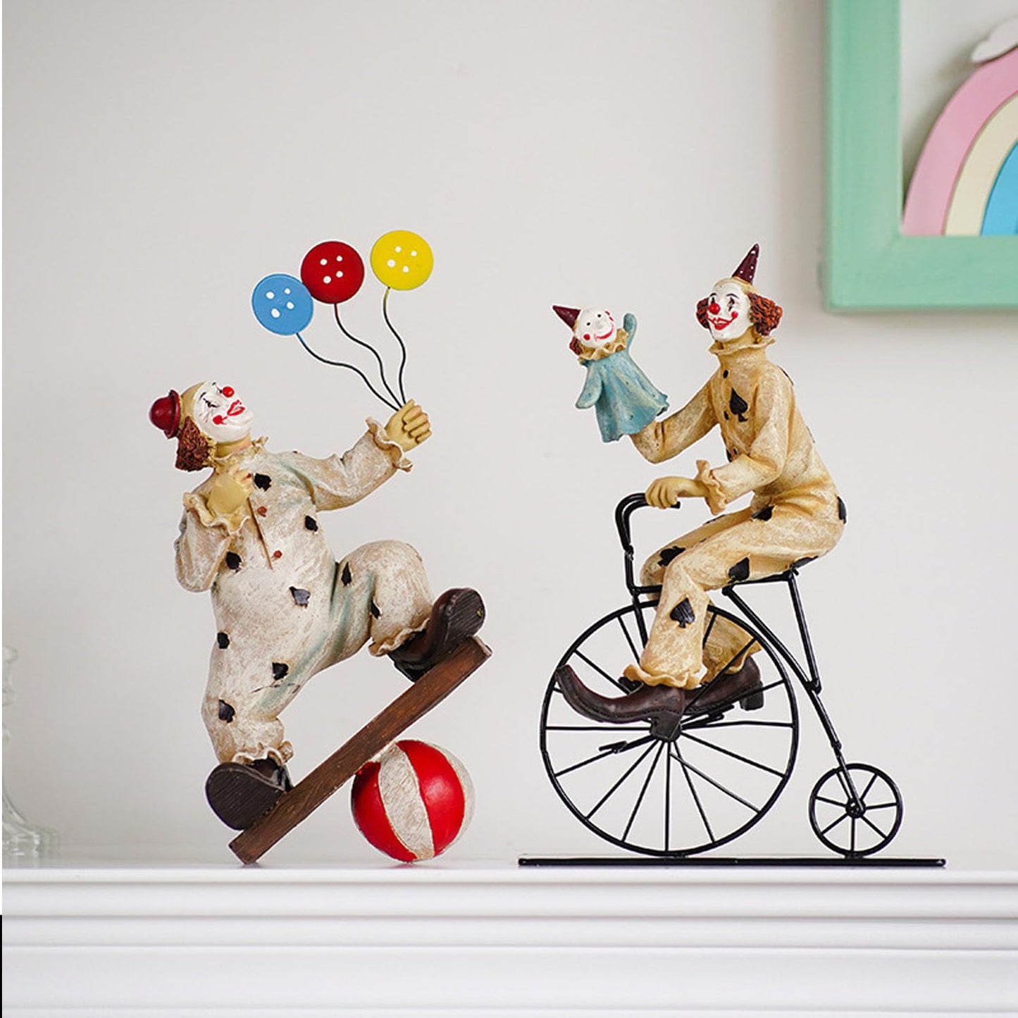 SXSZZXL Clown Statue 12 Inch Creative Circus Clown Resin Sculpture Handmade Crafts Tabletop Decoration for Halloween Home Decor (Large)