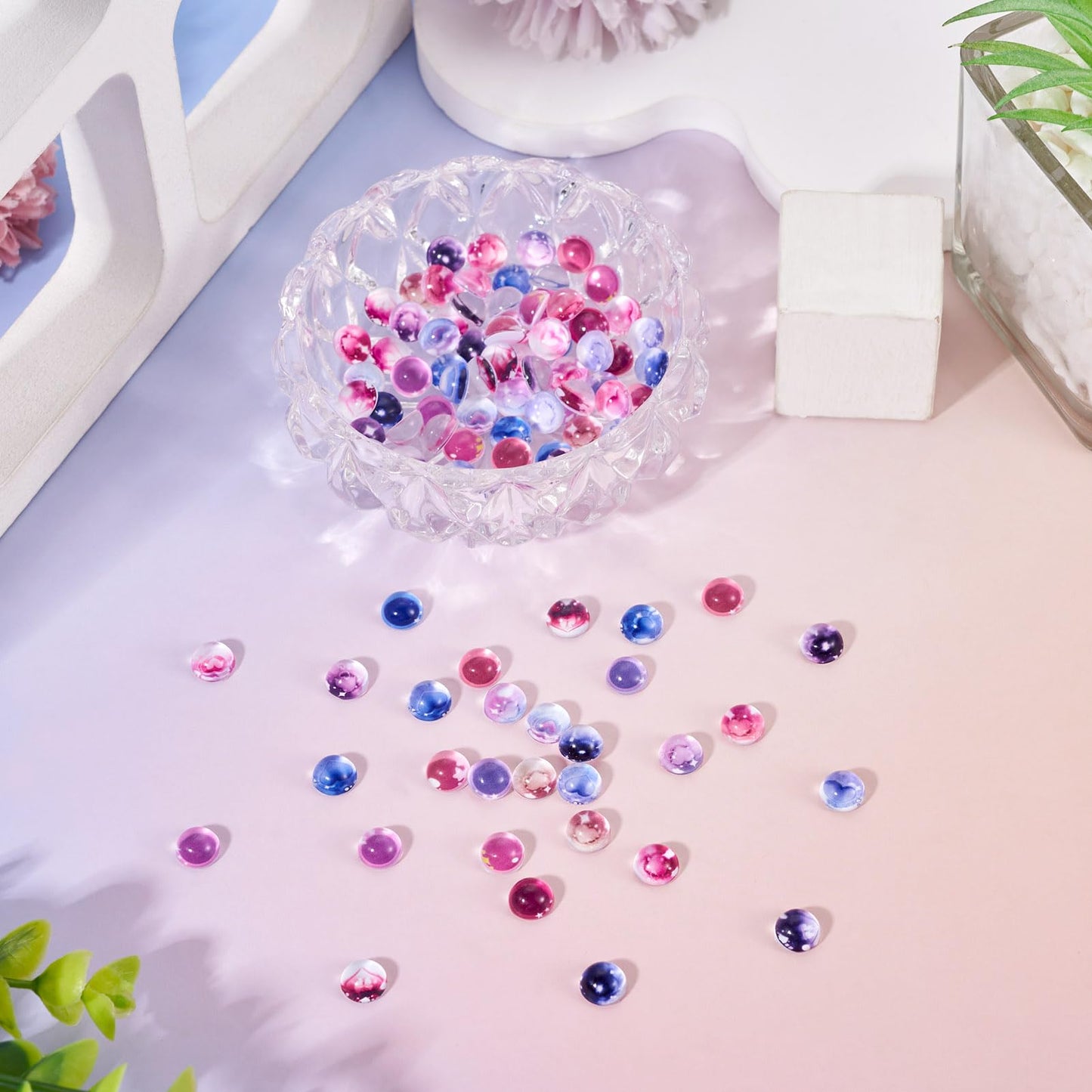 Craftdady 100Pcs 8mm Flat Round Dome Cabochons Glass Craft Doll Eyes Mixed Color Crystal Heart Pattern Eyes DIY Craft Art Cabochon for Doll Puppet Plush Animal Crafts DIY Jewelry Making