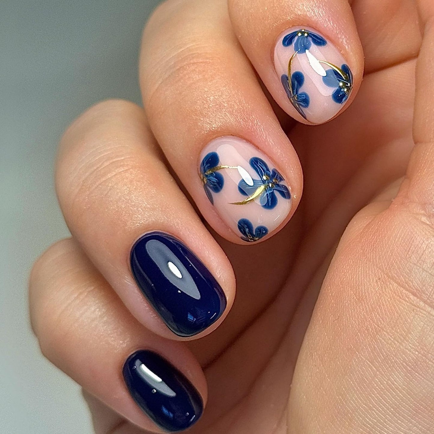 Square Press on Nails Short Fake Nails with Flower Designs Nails Press ons Dark Blue Glue on Nails Glossy False Nails Spring Summer Stick on Nails for Women 24Pcs
