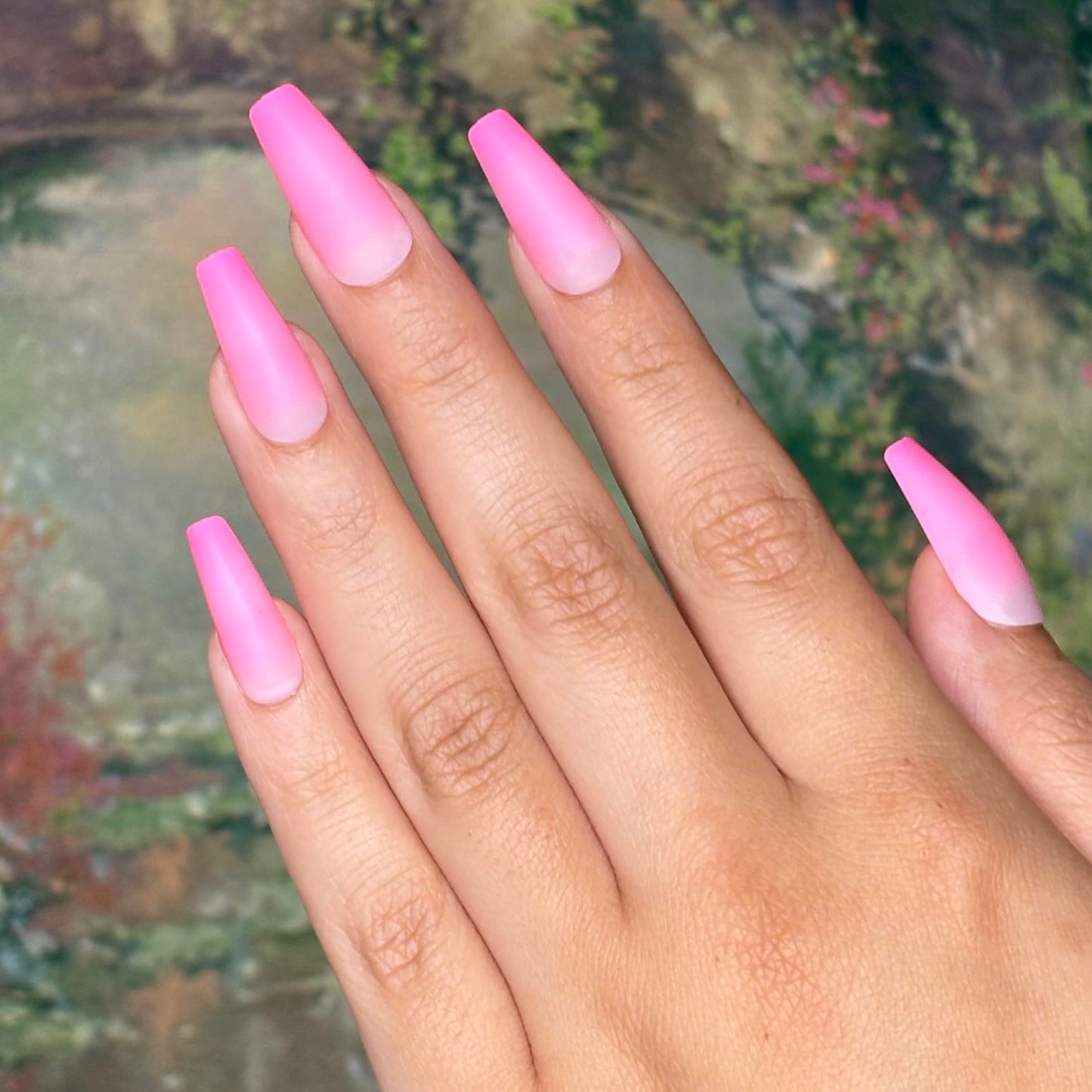 HOTTIE PINK OMBRÉ Press-On Nails by Lavaa Beauty | Long Coffin | Pink Ombré Matte Finish