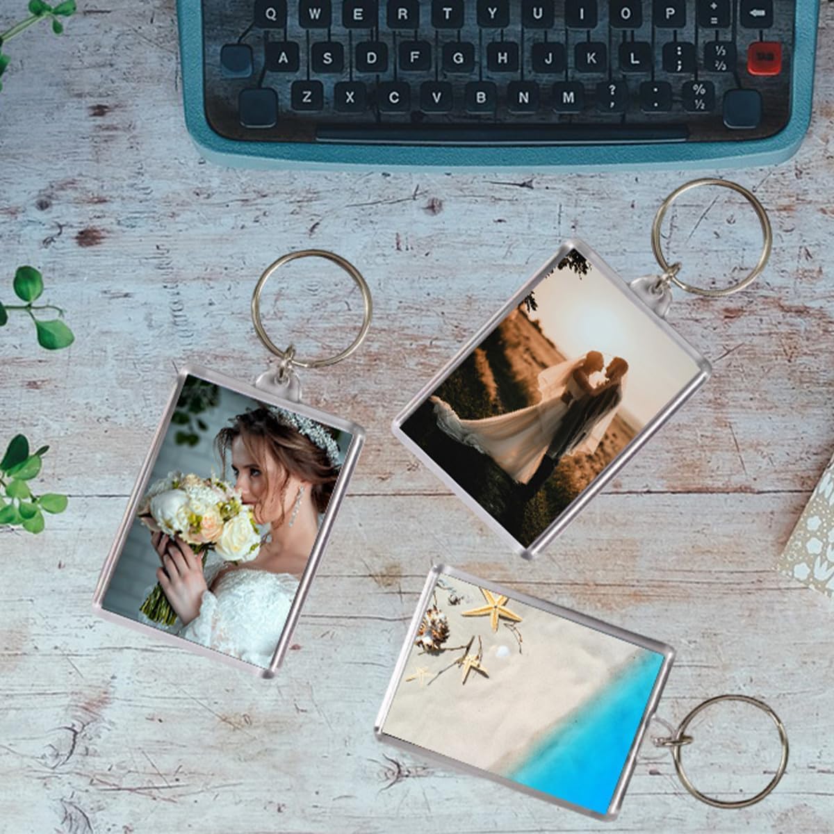 REDANHA 12pcs Acrylic Photo Frame Keychain Holder 2X3 Inch Blank Picture Insert Keyring for DIY Craft, Mother's Day Teacher Bulk Personalized Keepsake Gifts