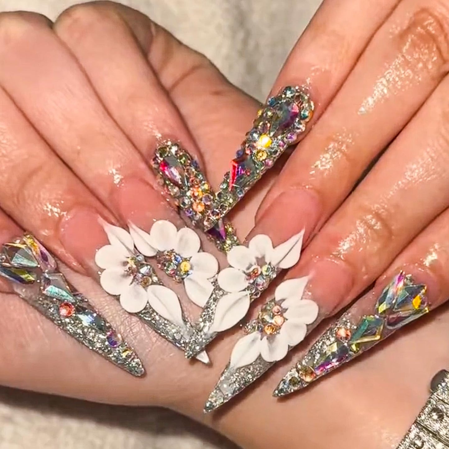 Handmade Press on Nails Long Stiletto - Glamorous Silver Glitter & Rhinestone Fake Nails, Luxury 3D White Flower False Nails, 10 Pcs for Women (Size M)