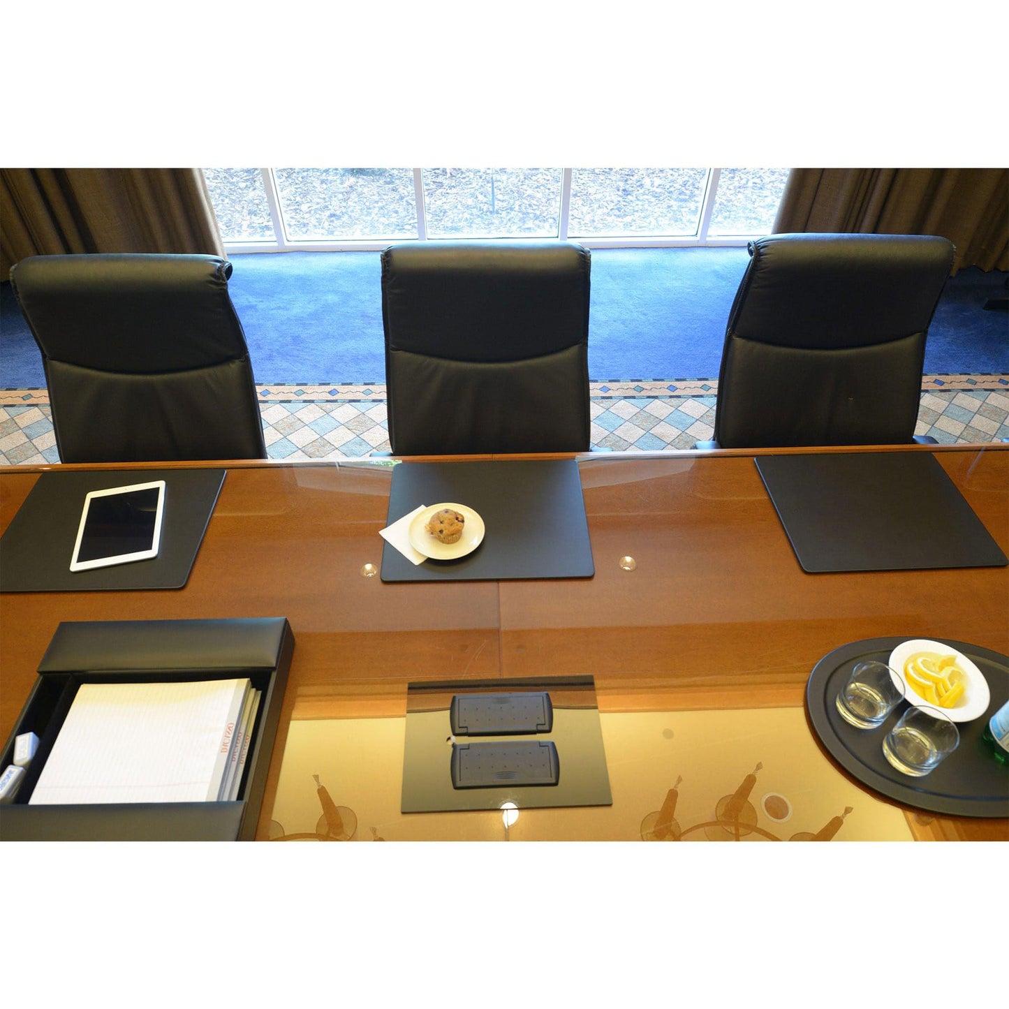 DACASSO Leatherette Conference Table Pad - Luxury Leather Desk Blotter for Writing - Padded Executive Desk Surface Protector - (Black, 17” x 14”)