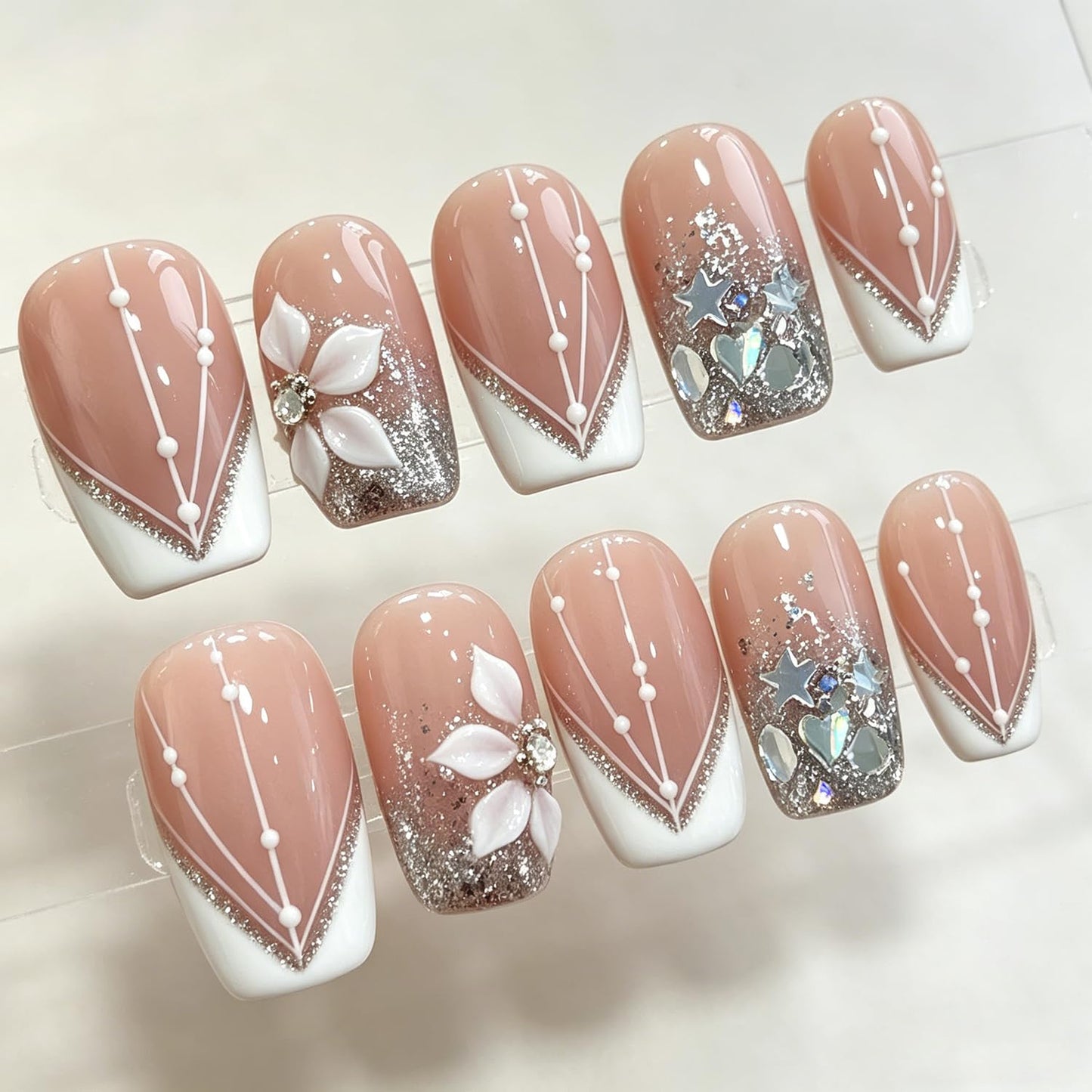 Luxury Press on Nails Medium Square Handmade 3D Unique Reusable ABS Material Fake Nails White French Tip False Nails with Glitter Flower Designs Elegant Glossy Glue on Nail Thick Acrylic Nail(M)