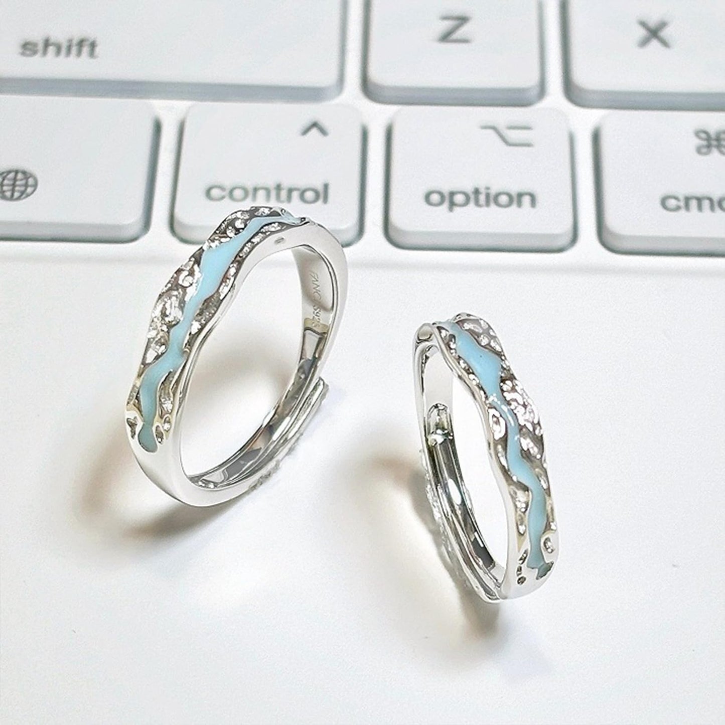 DIOWUS Lymphatic Magtherapy Luminous Ring For Men Women, Titanium Ion Therapy Acupuncture Unclog Bloodstream Lymph Nodes Light Up Hope Adjustable Finger Ring Jewelry Gift For Couple (for Women)