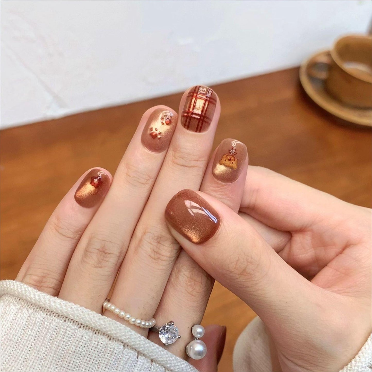 plalely Square Press on Nails Short Brown Stick on Nail Tips Cute Bear and Flower Nails Press ons Press on False Nails for Women 24pcs