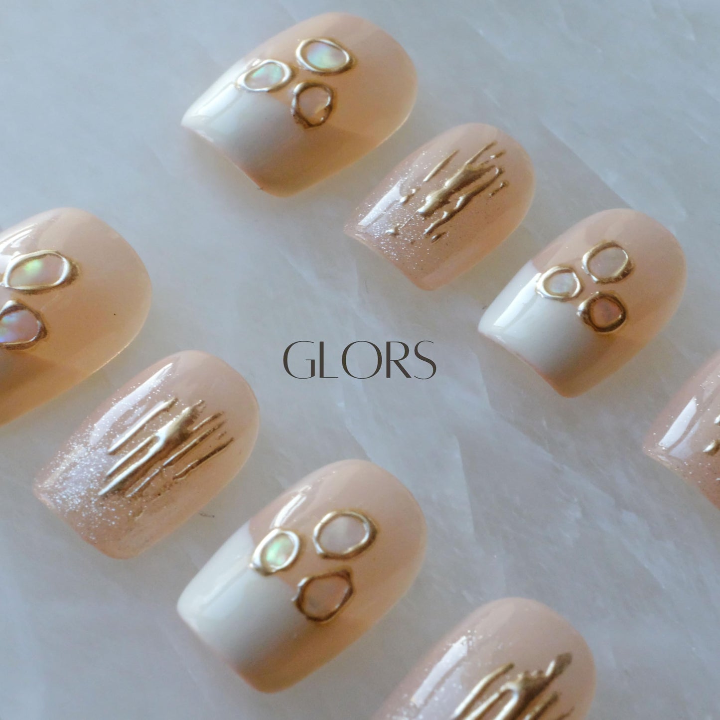 [GLORS] Purely Handmade Press On Nails | Mica Love - Shell Piece Pure and Seductive Nail Art | Salon Quality Fake False Nails in Short Square 10 pieces (Small, SS)