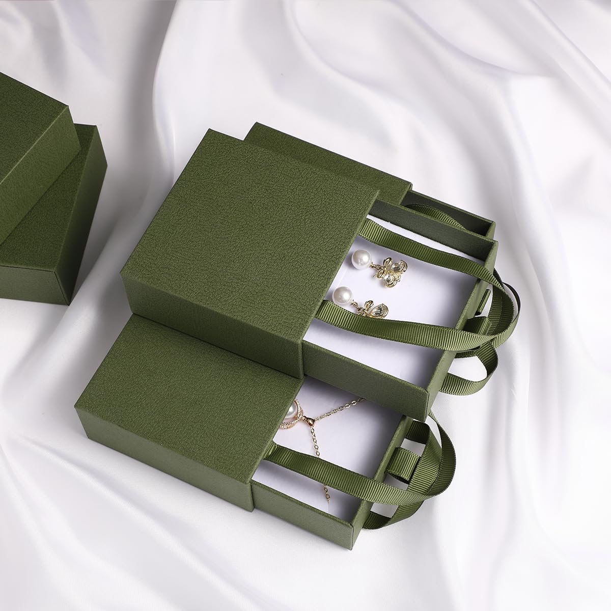 40 pcs paper boxes 9 x 9 x 3.5 cm, green luxury gift storage, jewelry gift storage box for earrings necklaces bracelets rings