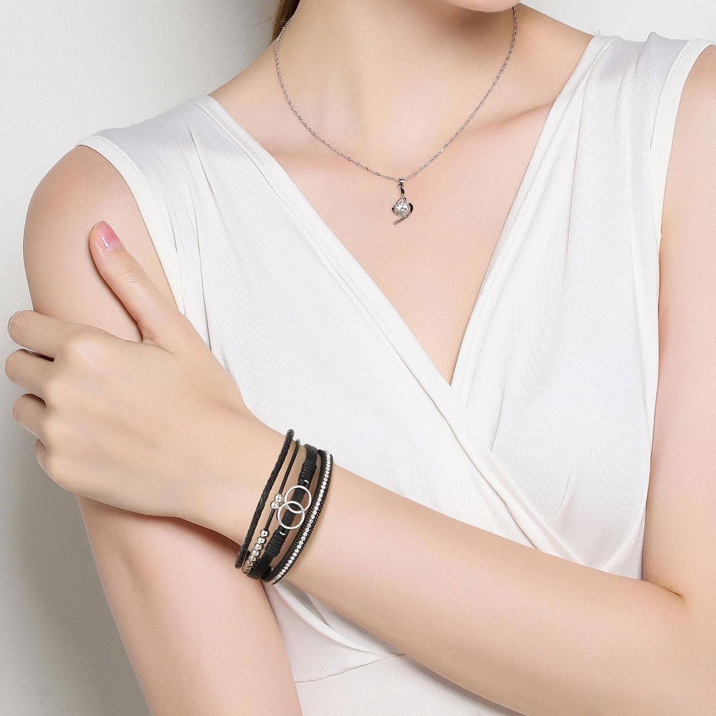 QIUTIMIY Leather Bracelets for Women Trendy Boho Cuff Bracelet Layered Bangle with Clasp Hand Wrist Jewelry Western(Style 8-Black)