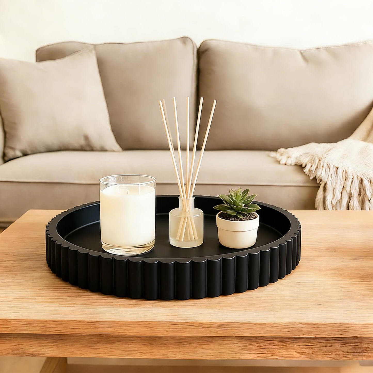 HUGZNLFEI Round Decorative Tray for Coffee Table Decor - Resin Modern Table Centerpieces Decorative Trays for Kitchen, Dining, Living Room, Home Decor Housewarming Gift - Black