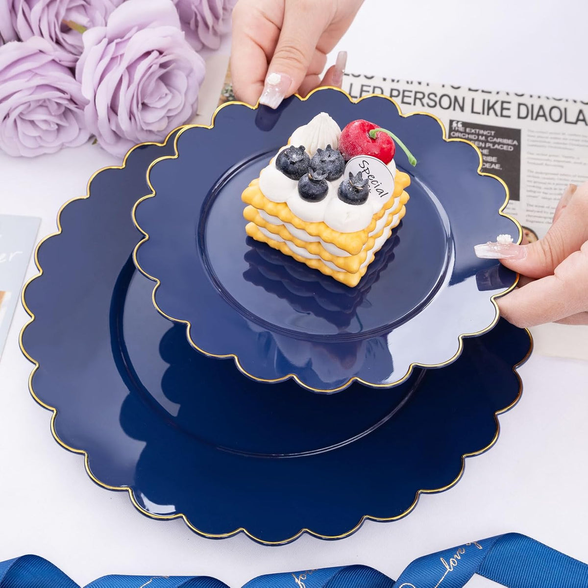 LIYH 60 Pcs Navy Blue Plastic Scalloped Plates with Gold Rim, Dark Blue Disposable Plates for Party Included 30 Dinner Plate 10.25 Inch,30 Dessert Plate 7.5 Inch Elegant Dishes Tableware