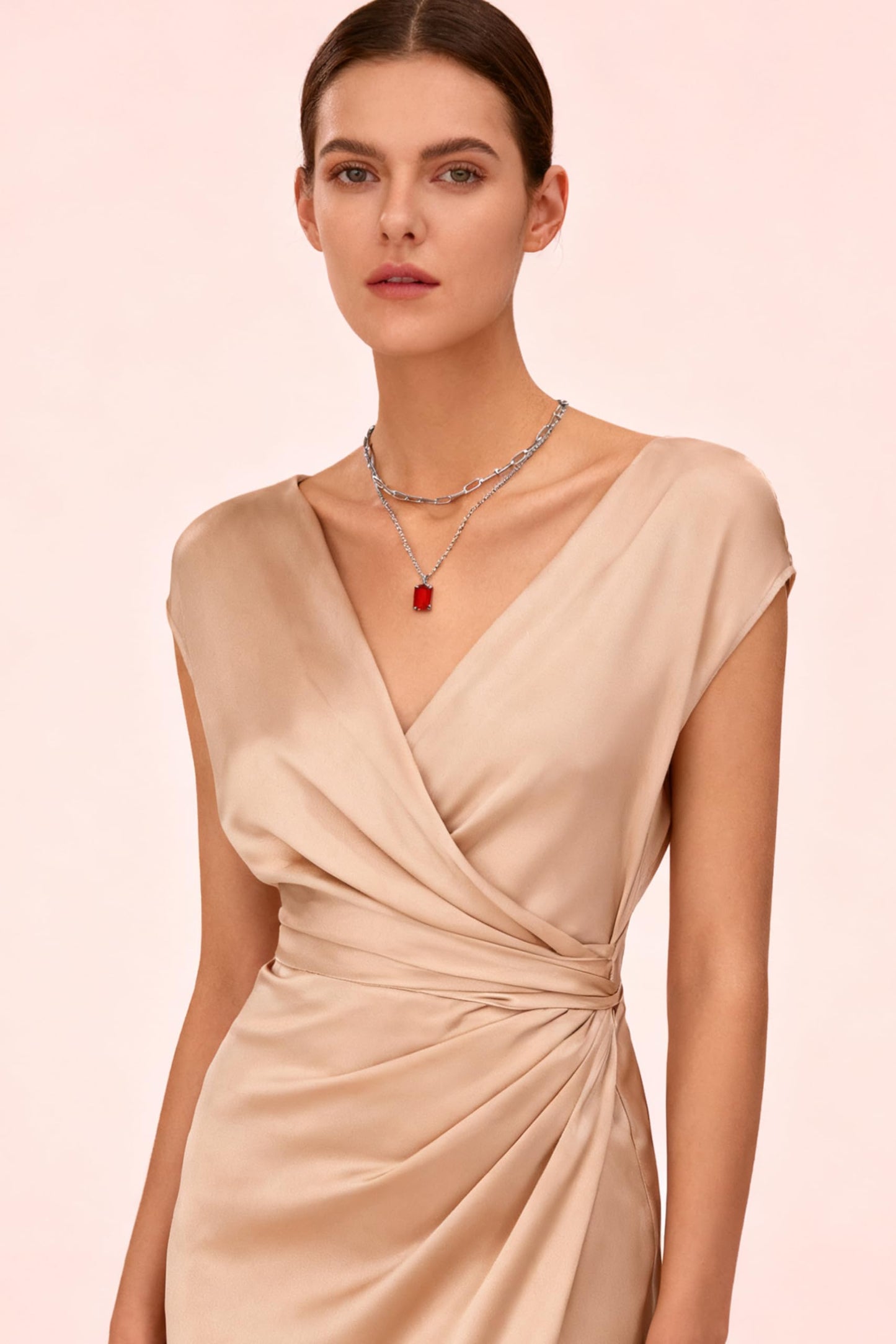 VANGETIMI Red and Silver Layered Pendant Necklaces for Women Silver Plated Crystal Choker Necklace Paperclip Rhinestone Necklace Party Prom Jewelry