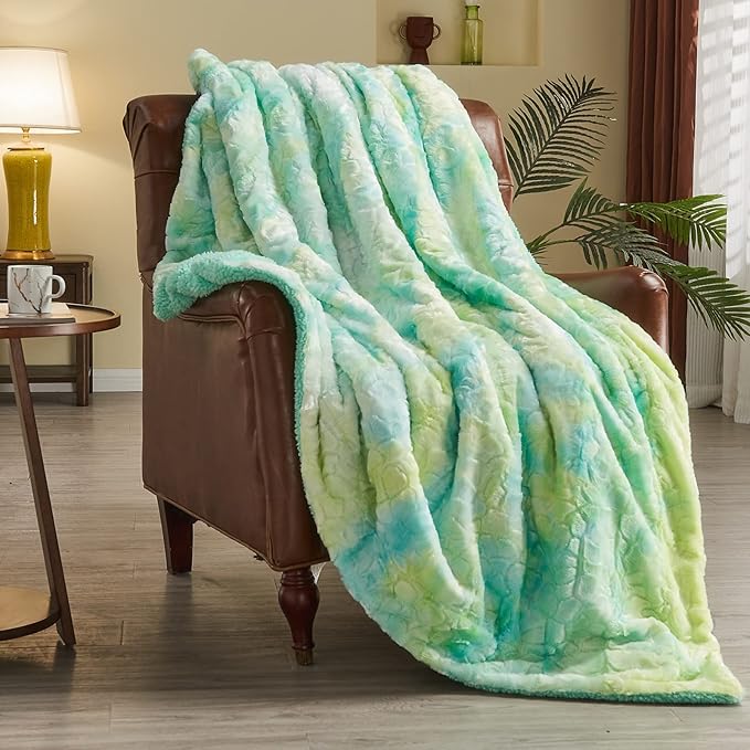 NEWCOSPLAY Super Soft Faux Fur Throw Blanket for Couch Multi Green Sherpa Fuzzy Plush Warm Blanket for Sofa Bed (Multi Green, Throw(50"x60"))