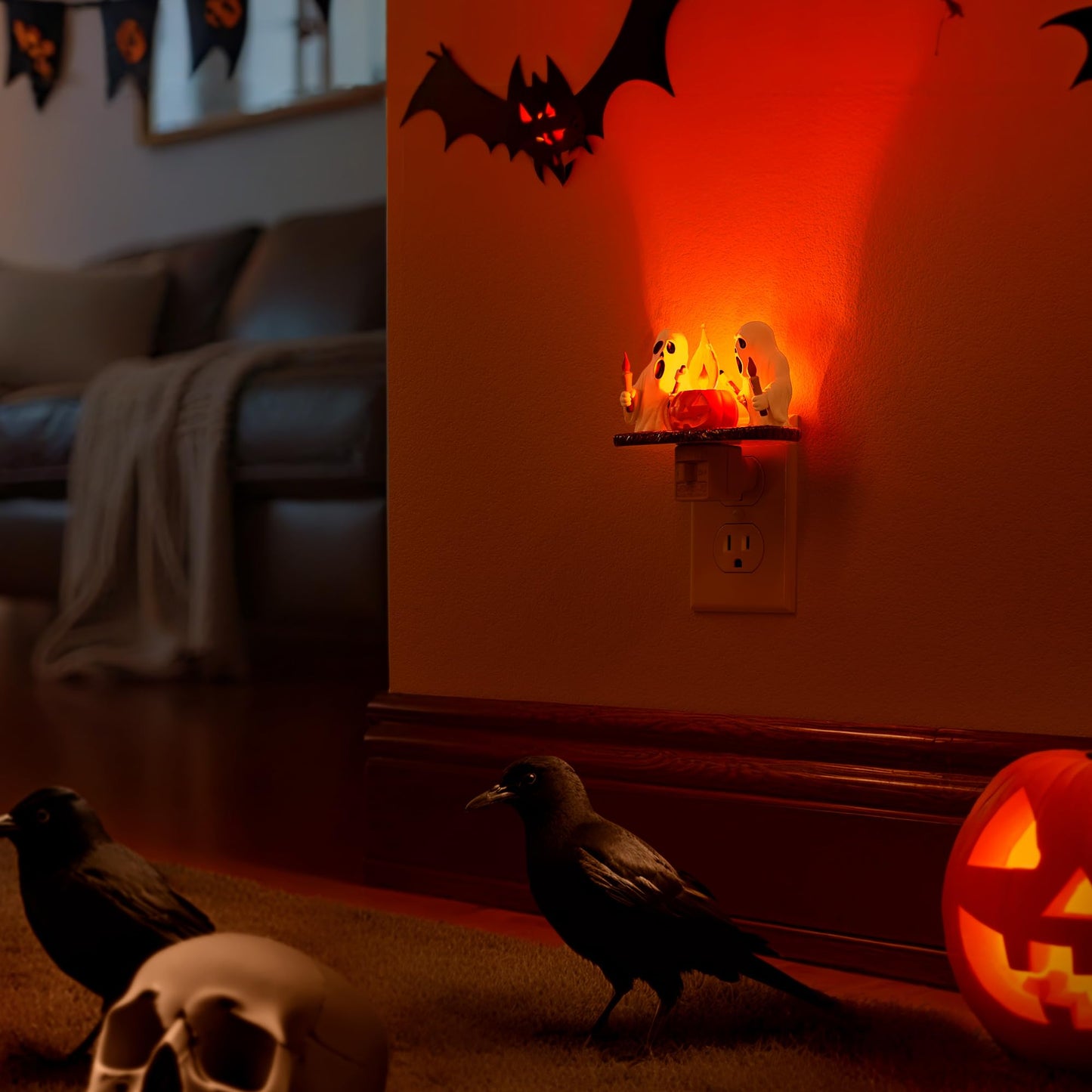Briignite Halloween Night Light, Ghost Night Light Campfire Flickering, Halloween Decor Night Lights for Kids, Plug in Ghost Nightlight for Halloween Decorations Party Gift