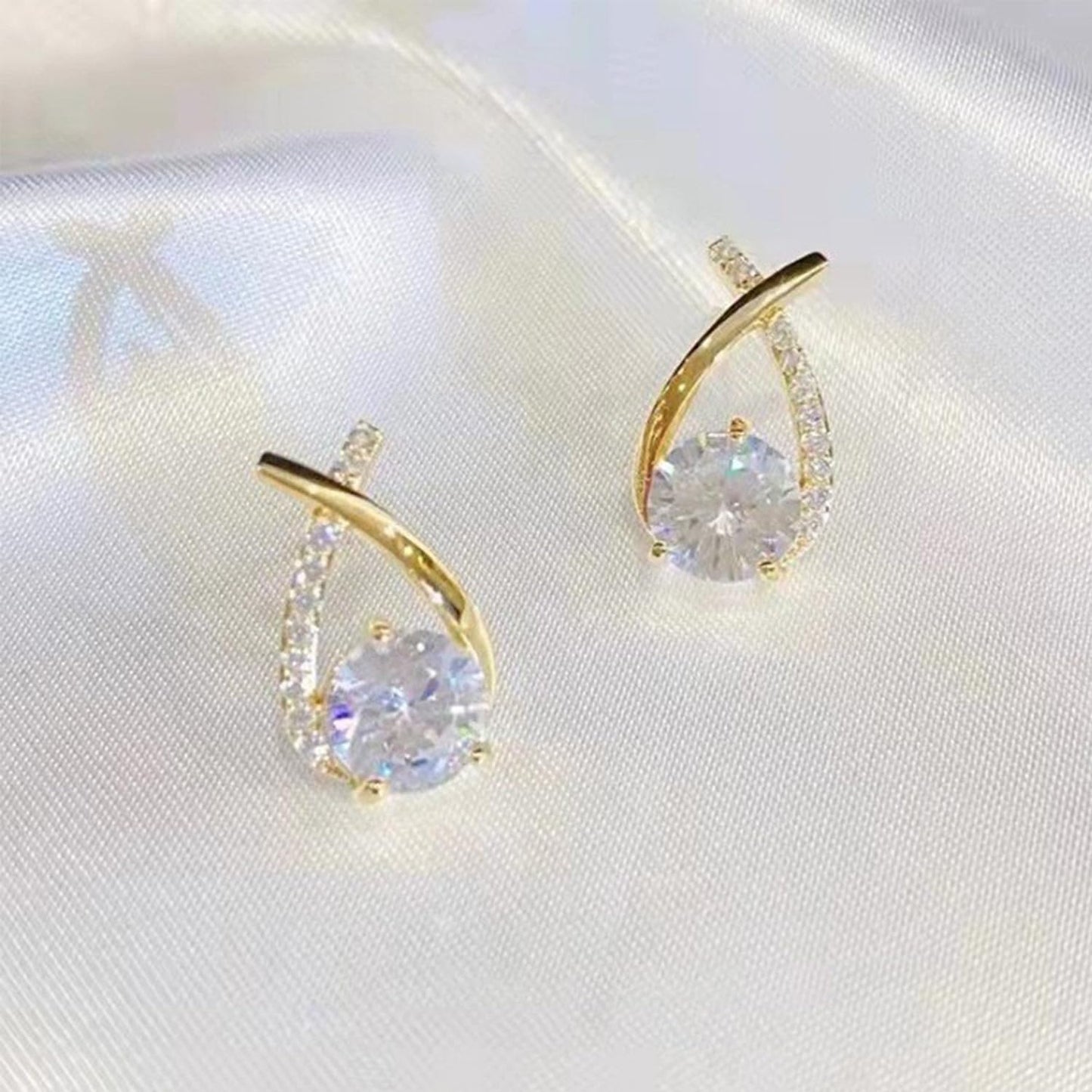 GLMOCM Hoop Earrings: Lymphatic Drainage Earrings with Germanium, Copper, Zircon Stones - Modern Hoops for Women