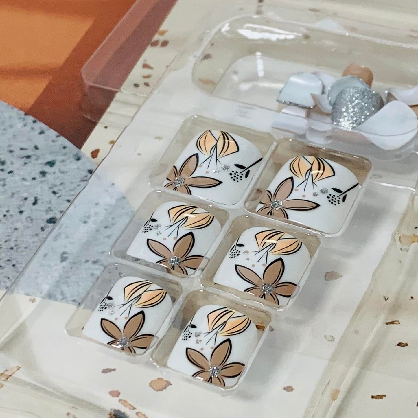 Vezocim Press on Toenails With Brown Flower Designs, 24Pcs Artificial Fake Nails for Toe, Glossy Full Cover Square Acrylic False Toenails, Glue Ons With Charm for Women