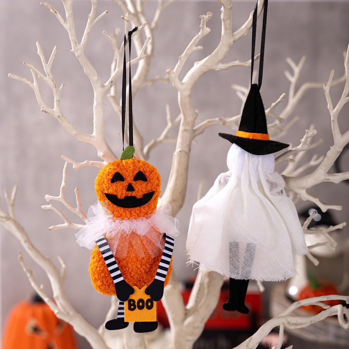 Set of 4 Halloween Tree Ornaments Black Cat Pumpkin Skeleton Ghost Hanging Decorations for Holiday Party Home Christmas Tree Decor