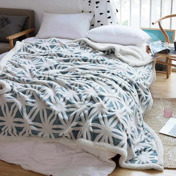 LOMAO Sherpa Fleece Blanket Fuzzy Soft Throw Blanket Dual Sided Blanket for Couch Sofa Bed (Light Blue, 60''x 80'')