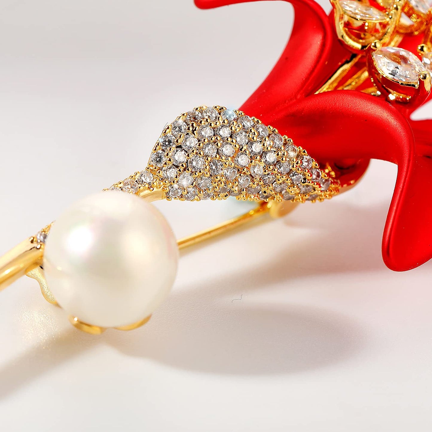 AILONMEI Floral Series Brooch Pins For Women Fashion Costume Pearl Flower Designer Broach & Pins Jewelry Christmas Gift (Lily)
