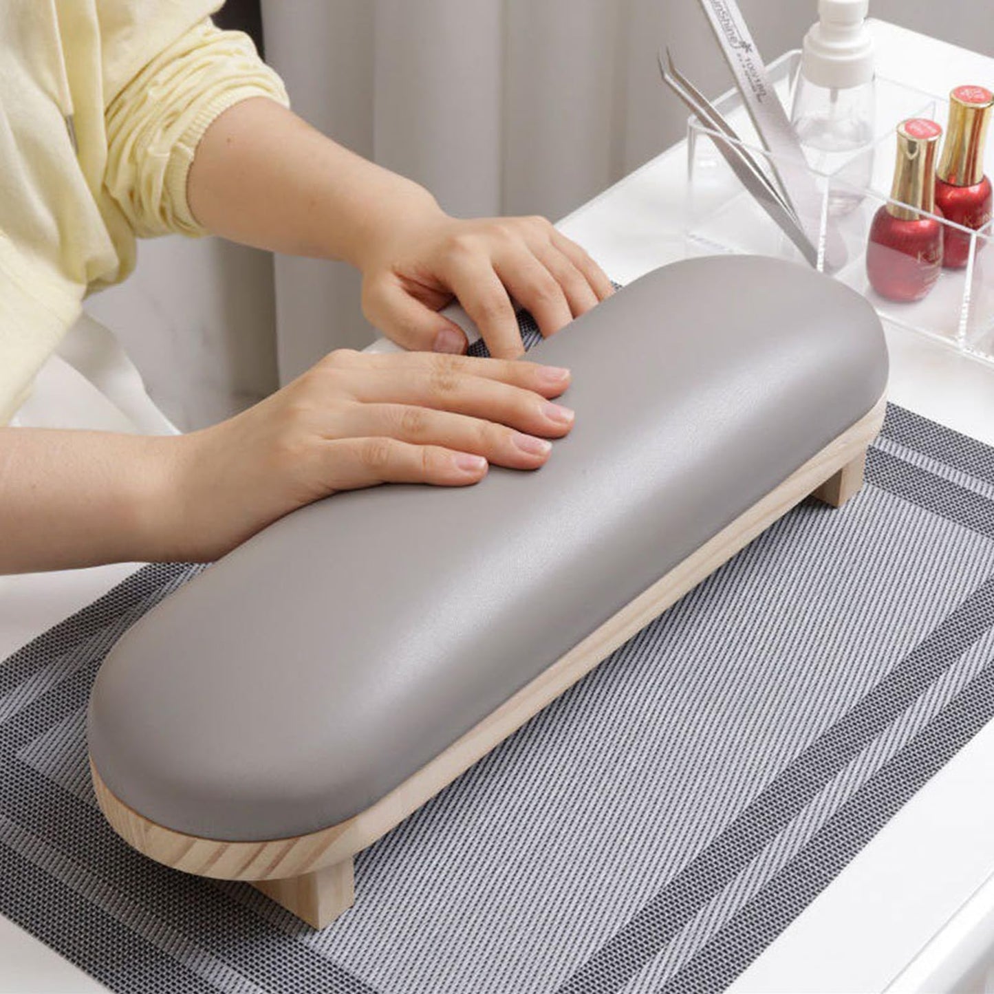 TANG SONG 1PC Sponge Manicure Hand Rest Pillow Wooden Nail Stand Hand Holder Nail Table Manicure Armrest Cushion (Gray)