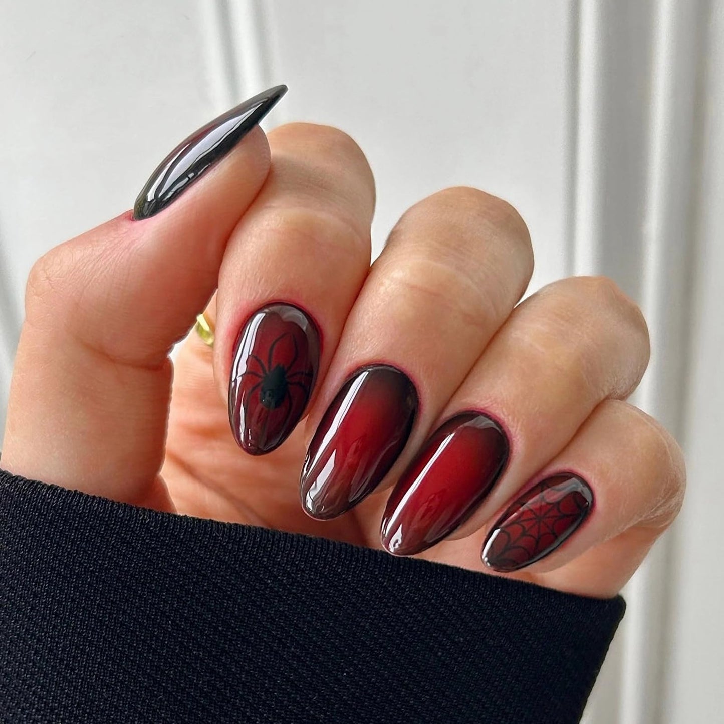 MISUD Press on Nails - Medium Almond Fake Nails with Goth Red Black, Acrylic Gothic Vampire Design 24 pcs
